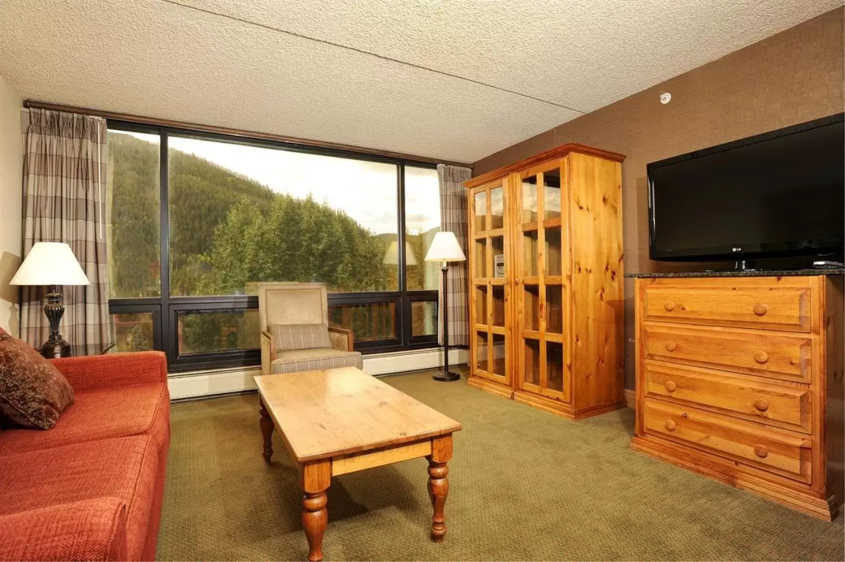 Photo of the whole room, Seating Area in The Keystone Lodge and Spa by Keystone Resort