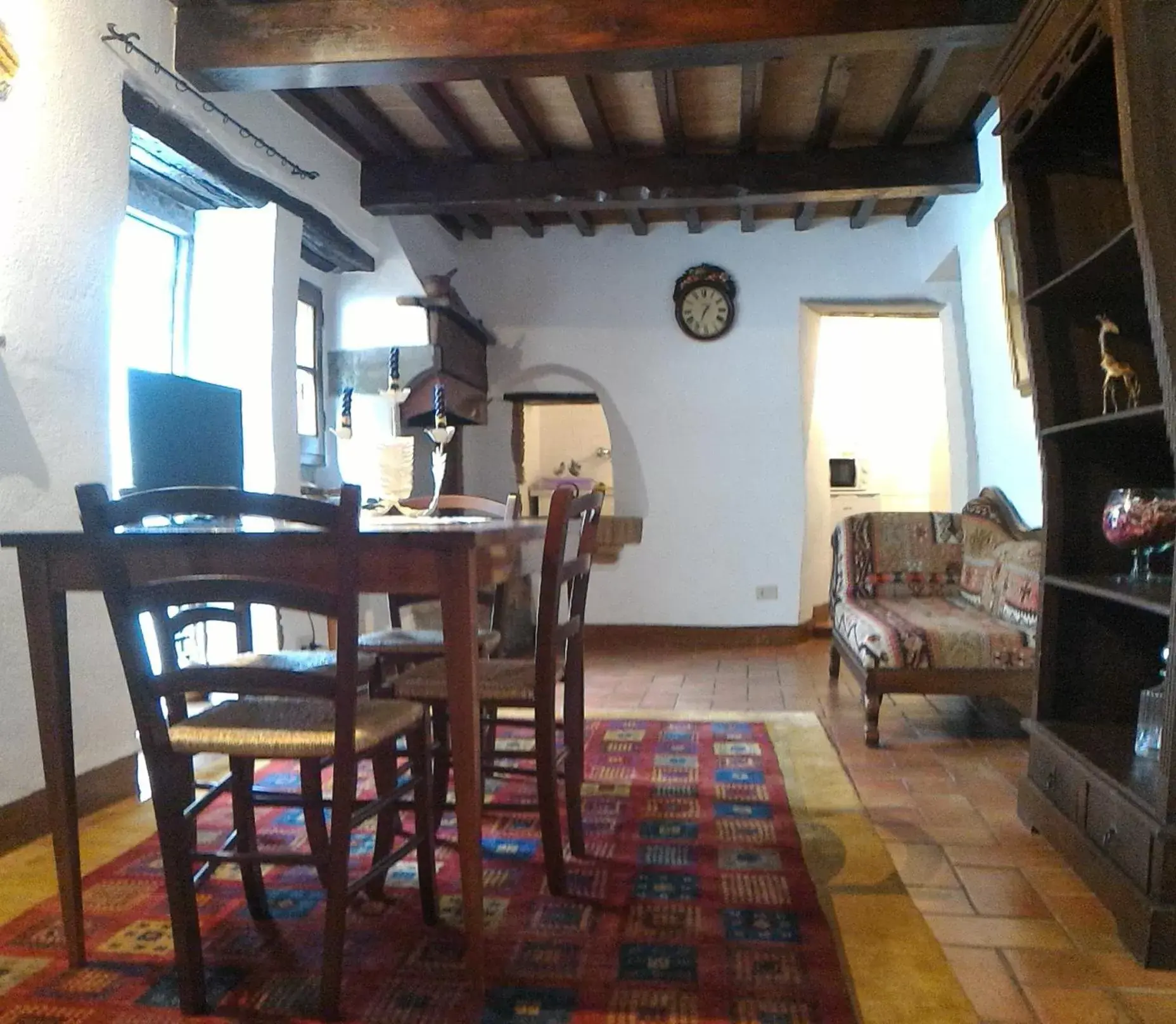 TV and multimedia, Dining Area in Villa La Nussa