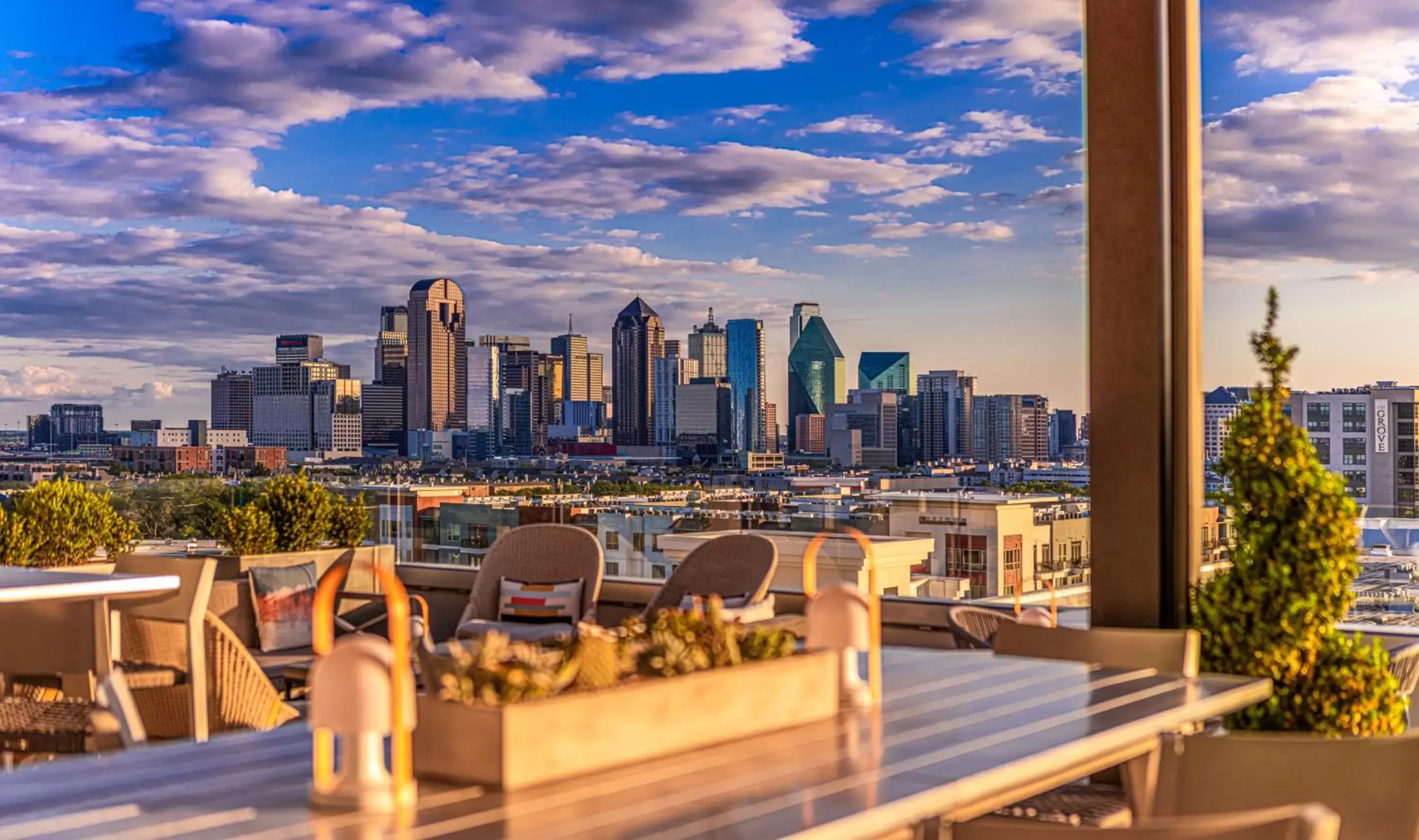 Restaurant/Places to Eat in Canopy By Hilton Dallas Uptown