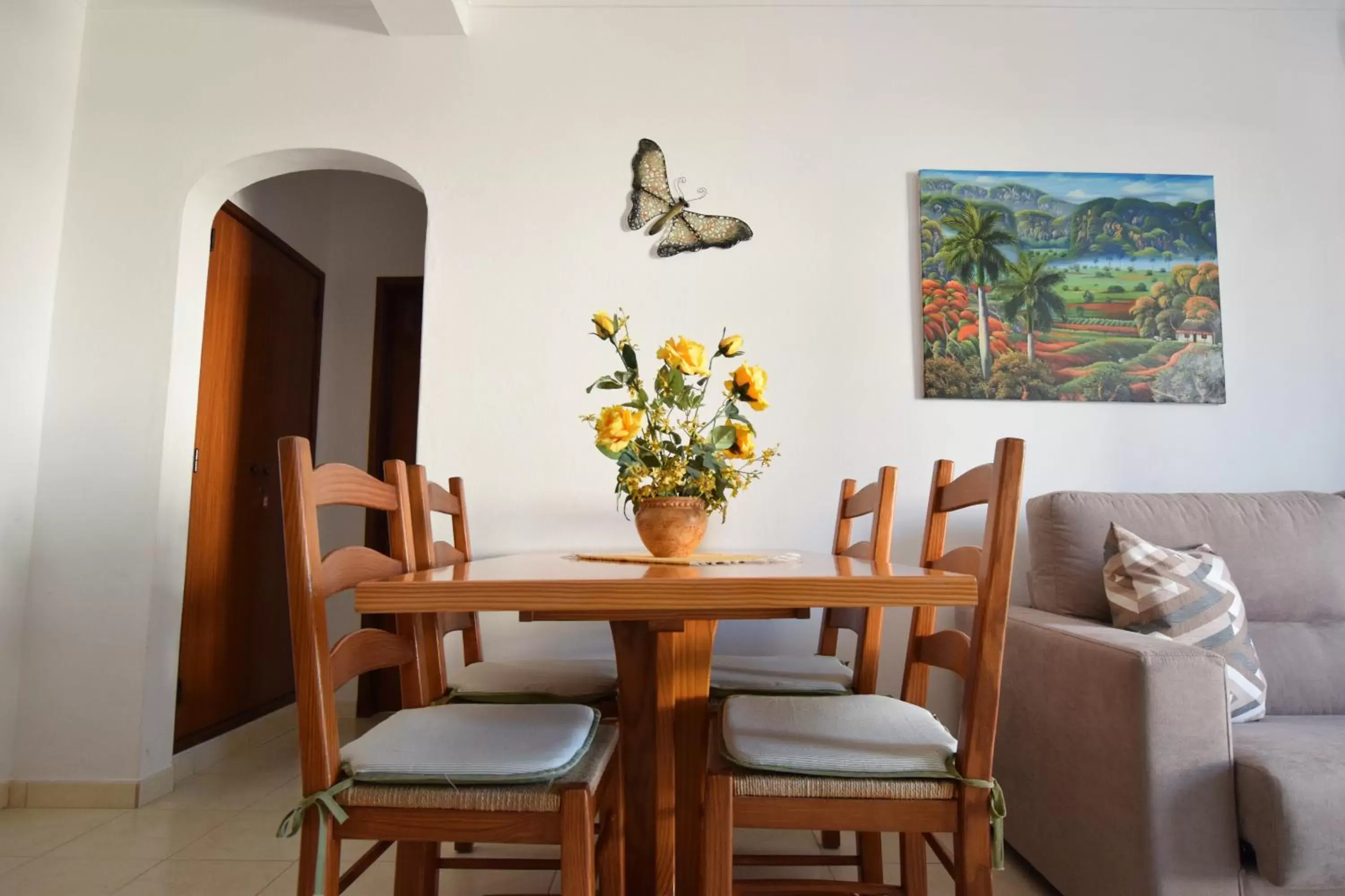 Dining Area in Apartamentos Carruna