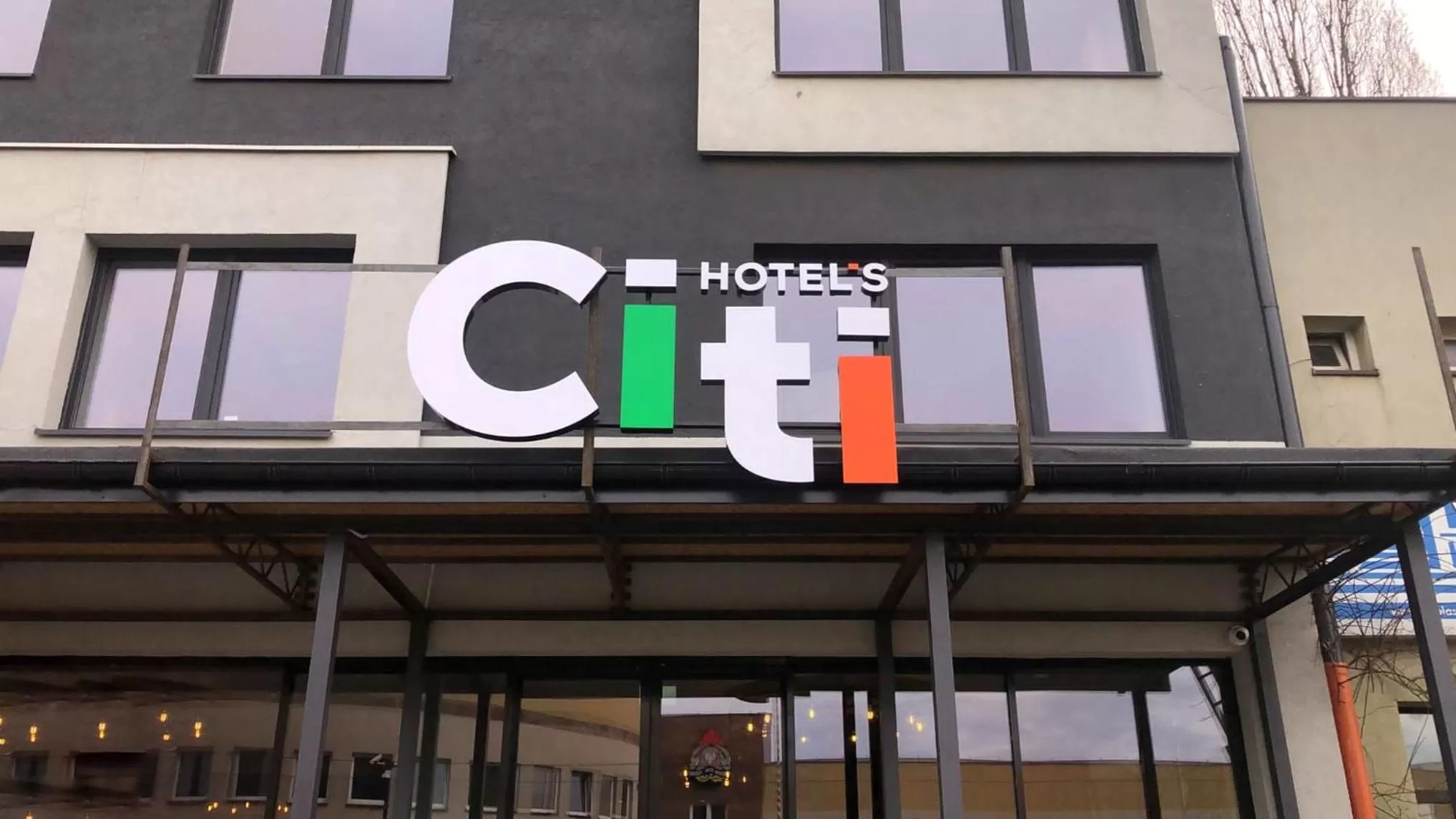 Logo/Certificate/Sign in Citi Hotel's Łódź