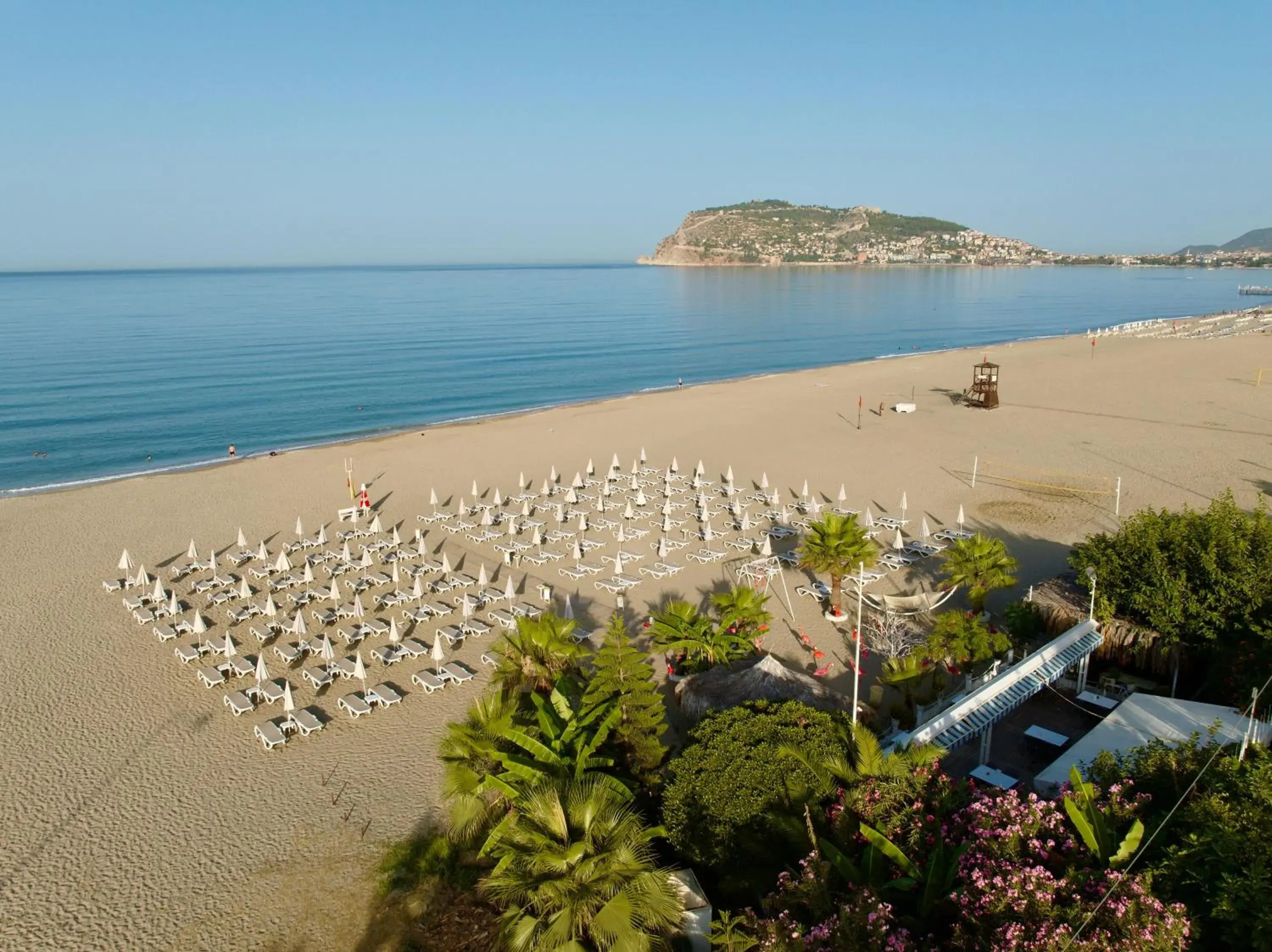 Beach in Blue Wave Suite Hotel