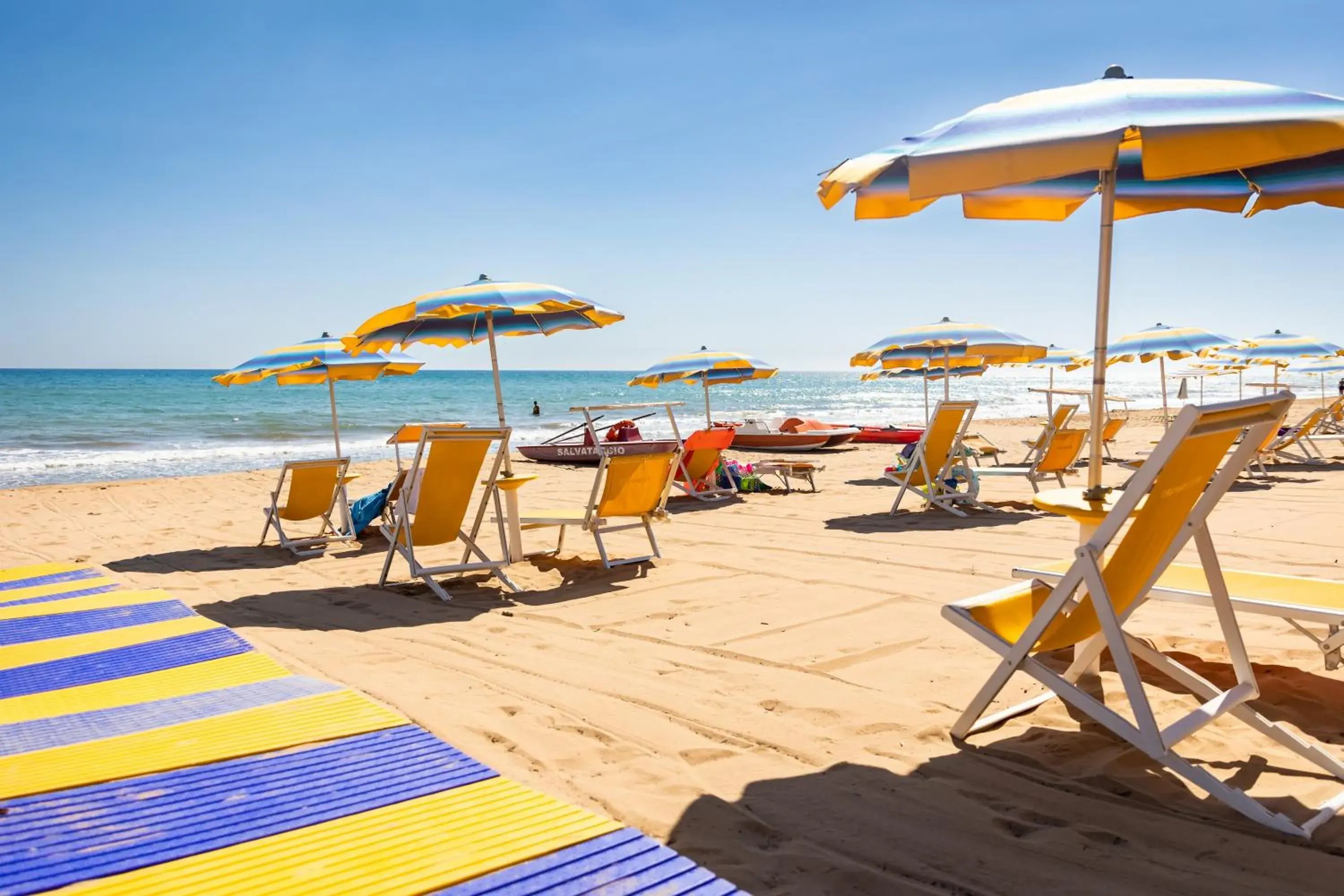 Beach in Triscinamare Hotel Residence