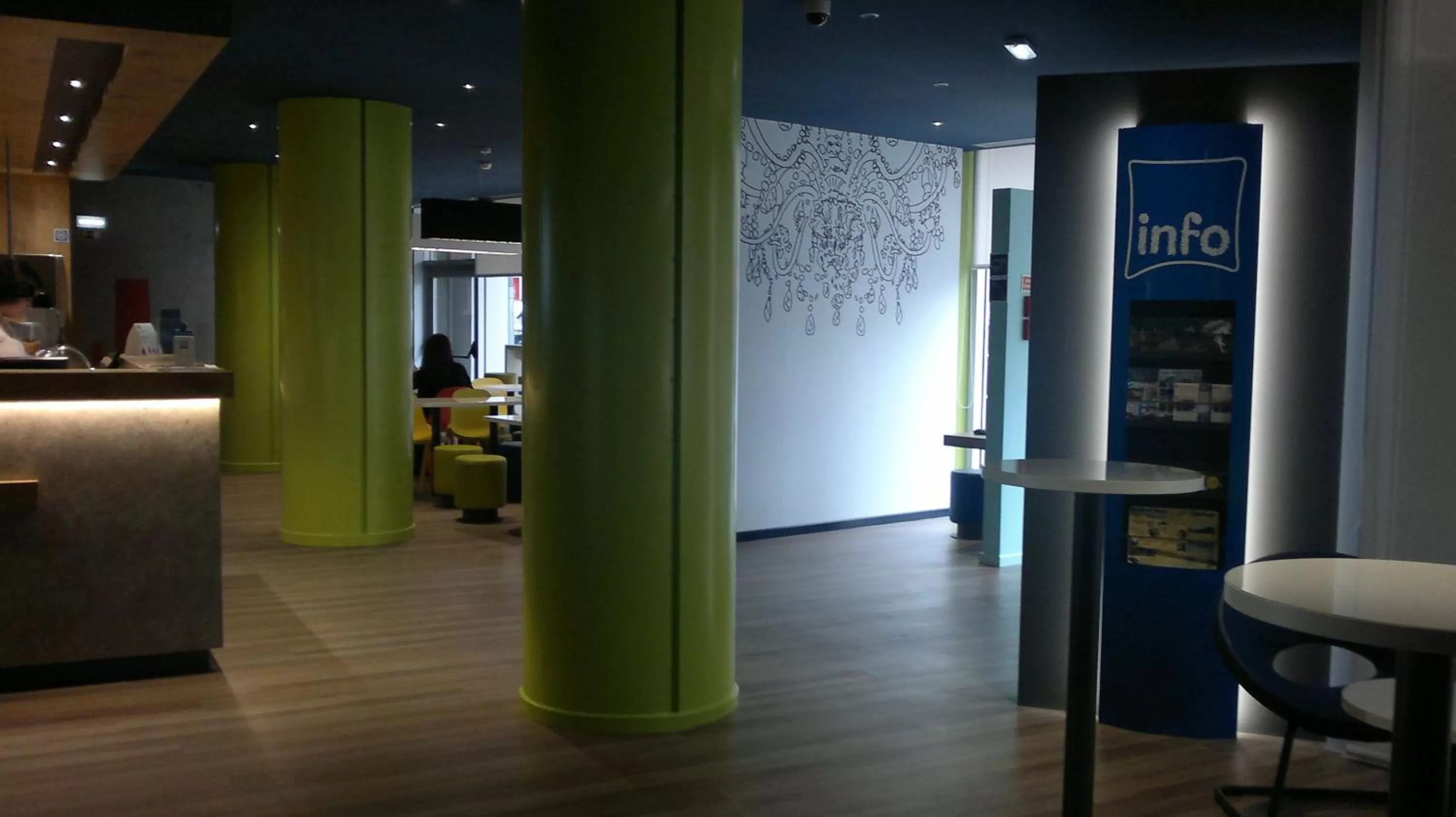Lounge or bar in Ibis Budget Braga Centro