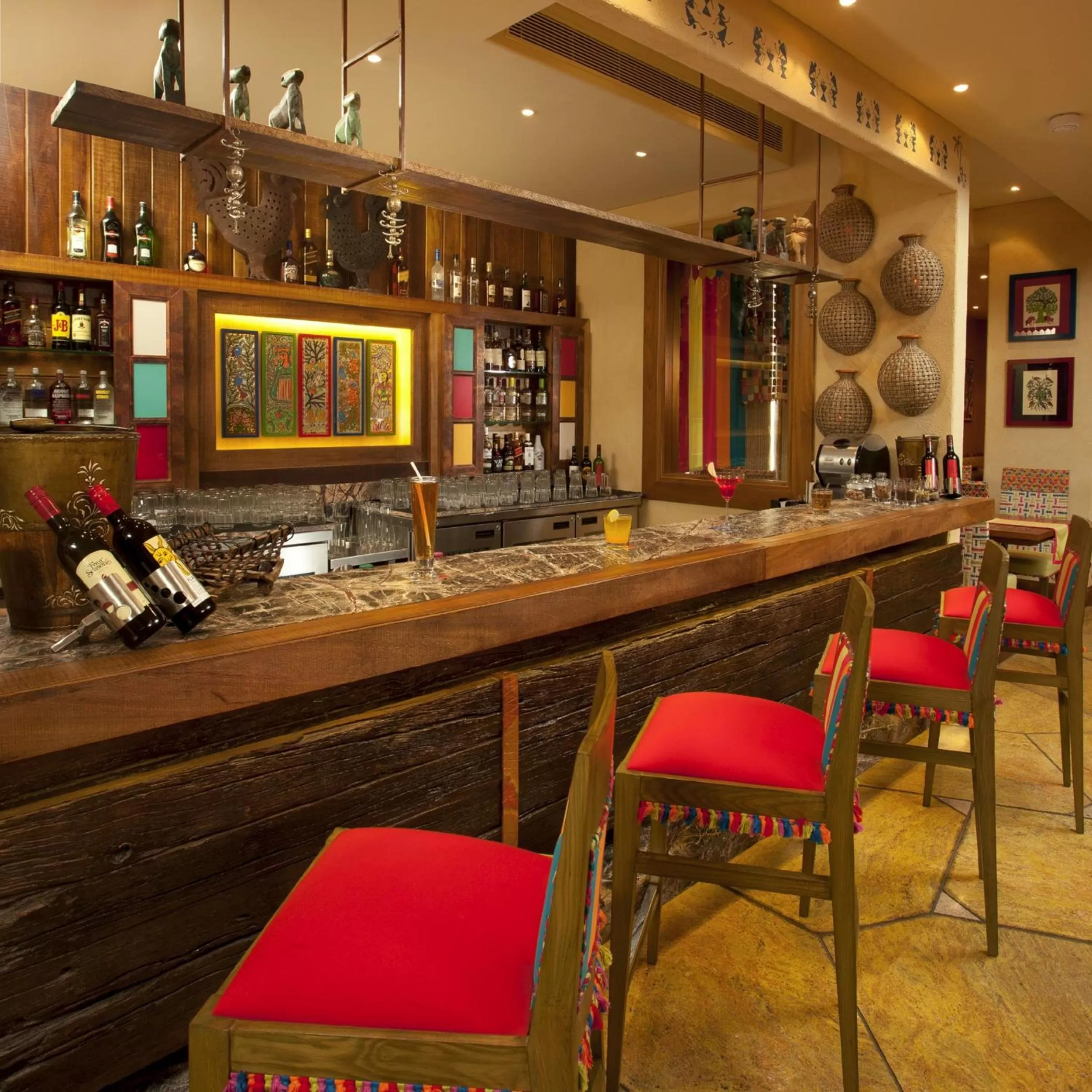 Lounge or bar in Radisson Blu Hotel, Nagpur