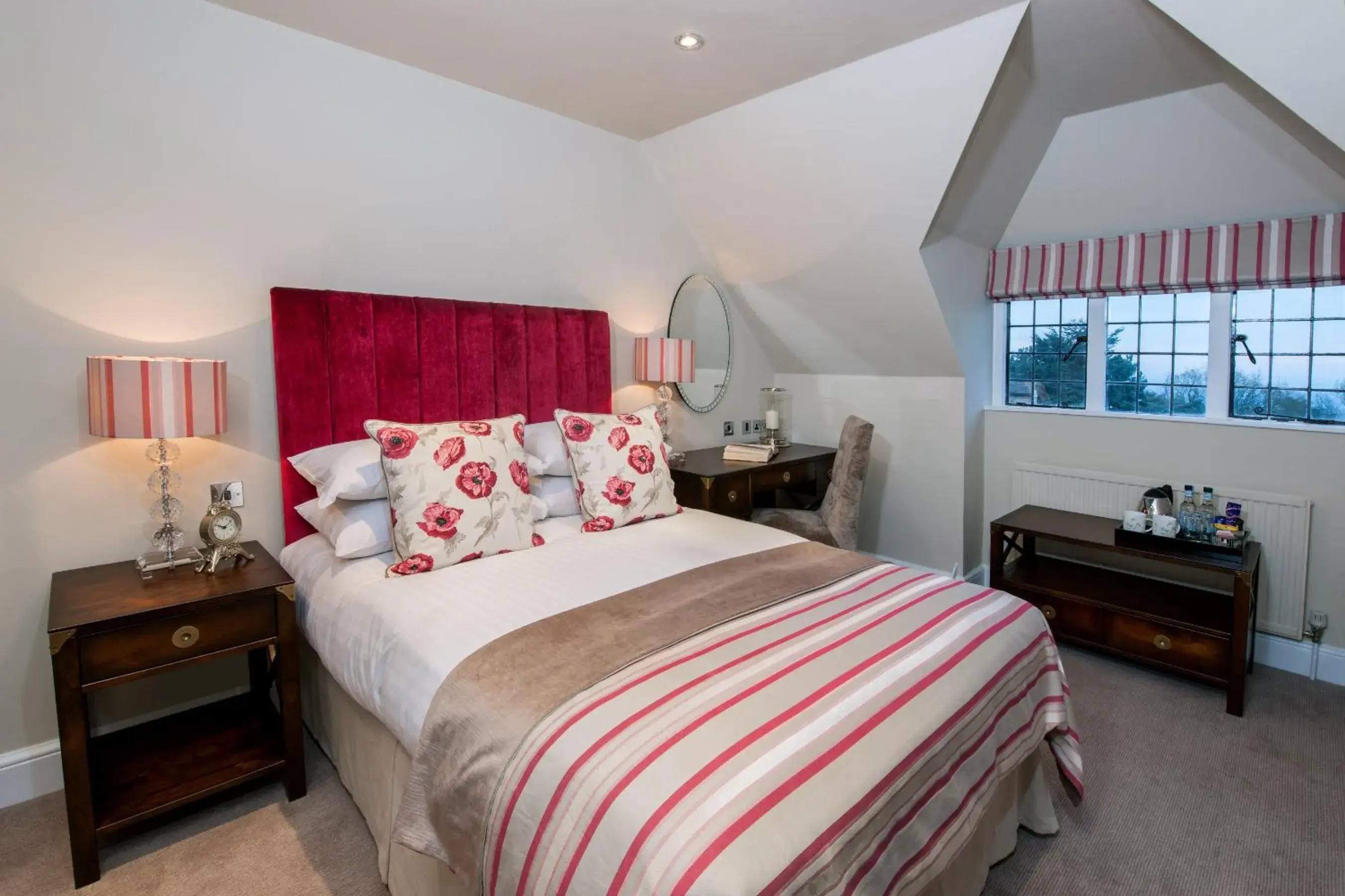 Bed in The Manor Elstree