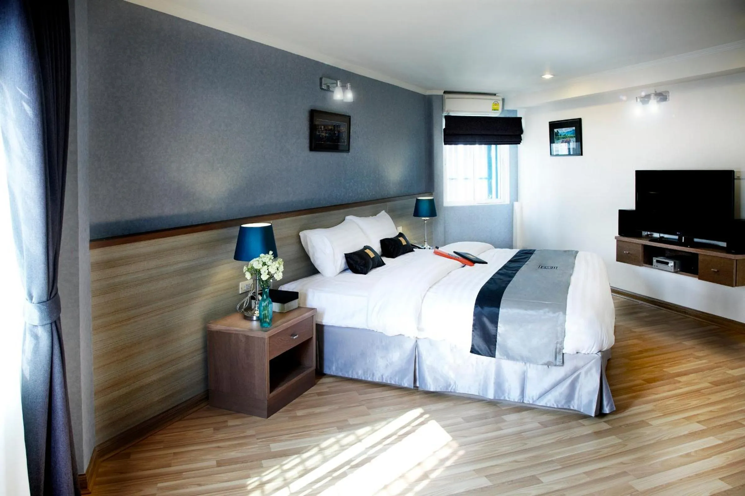 Bed in Poste 43 Residence