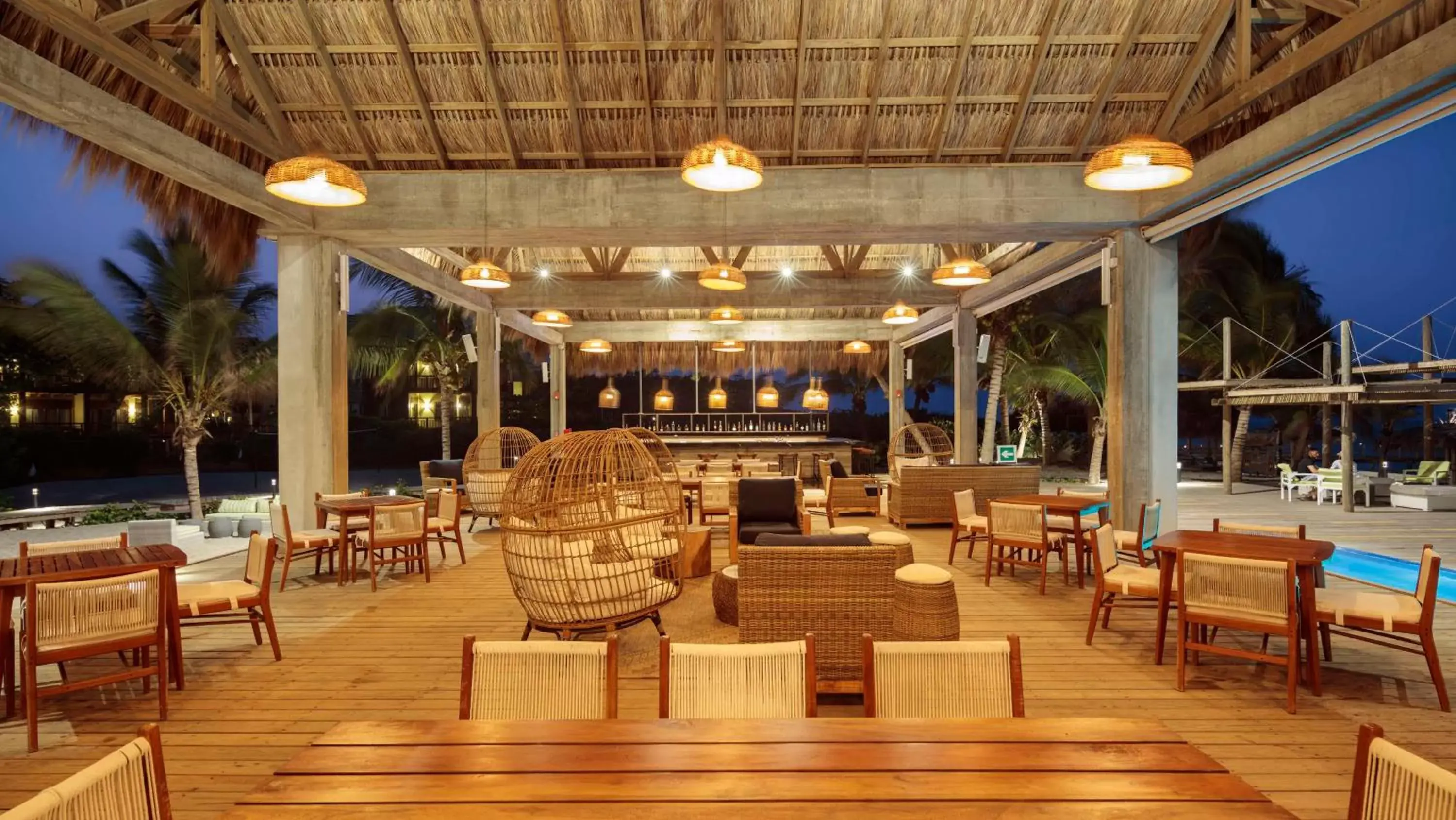 Property building, Restaurant/Places to Eat in Indura Beach & Golf Resort Curio Collection By Hilton