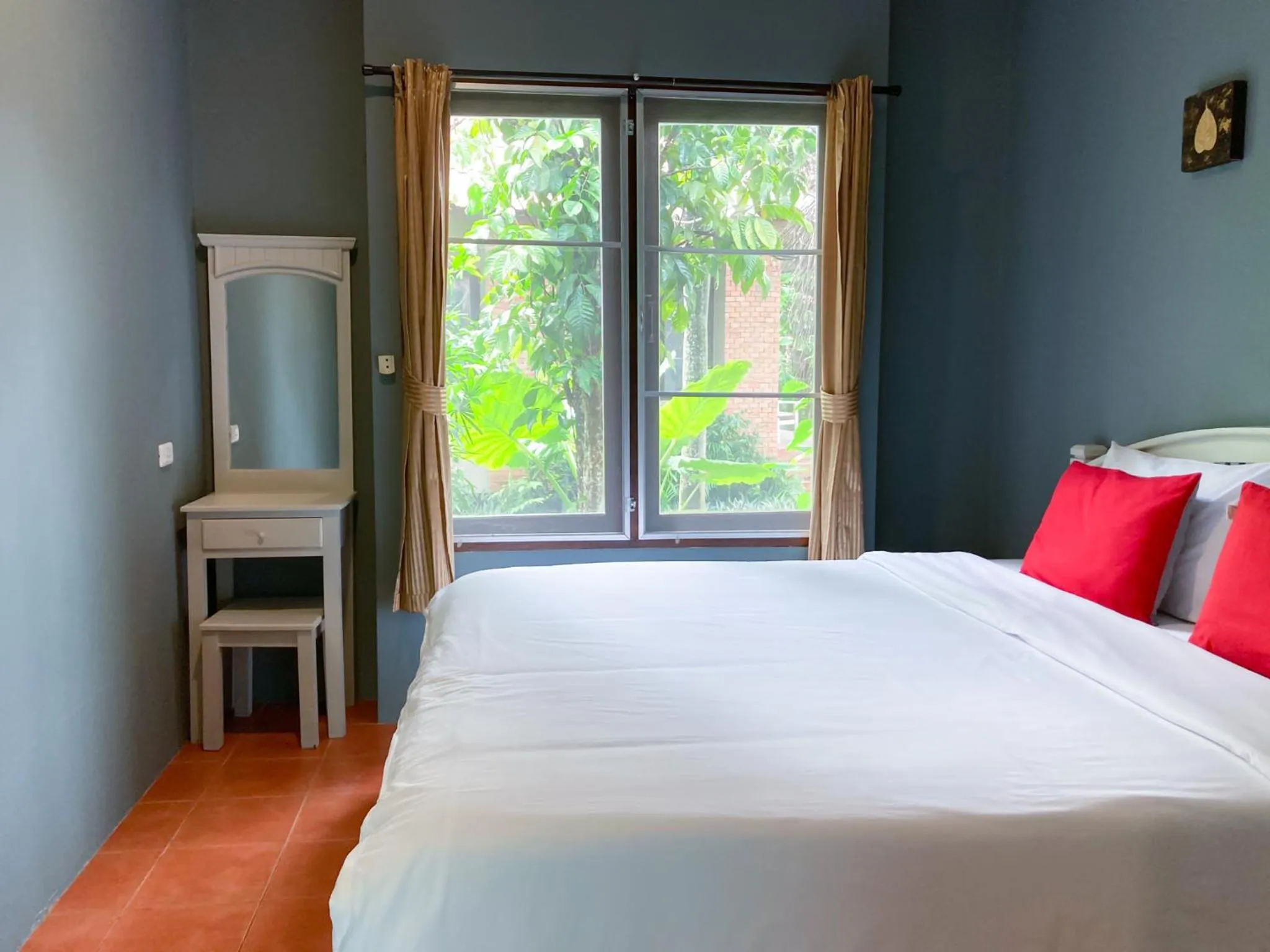 Bed in Flora Ville-SHA PLUS