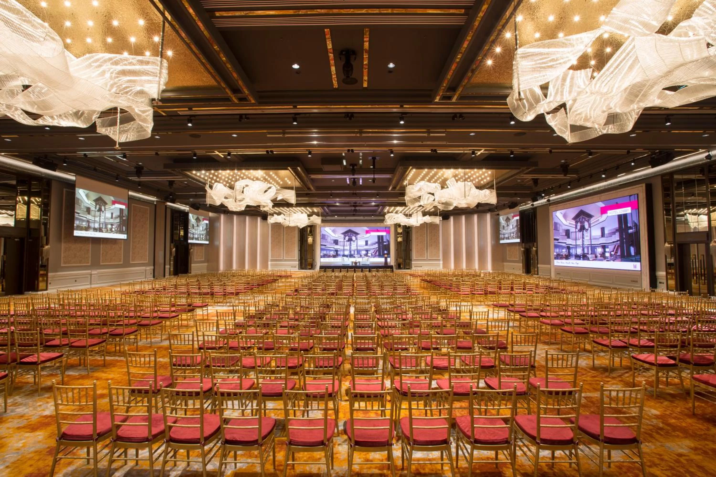 Business facilities in Orchard Hotel Singapore