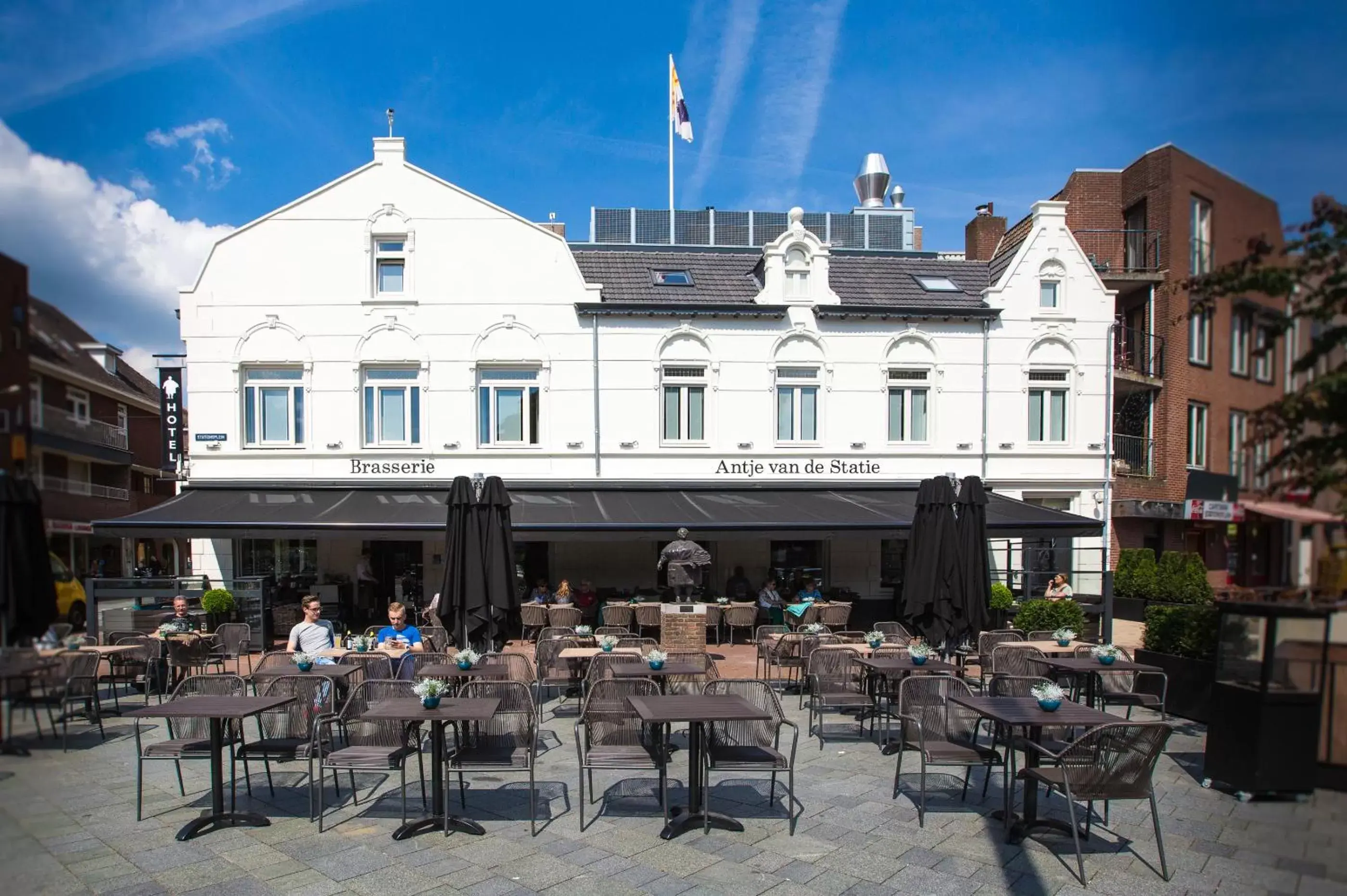 Facade/entrance, Restaurant/Places to Eat in Brasserie-Hotel Antje van de Statie