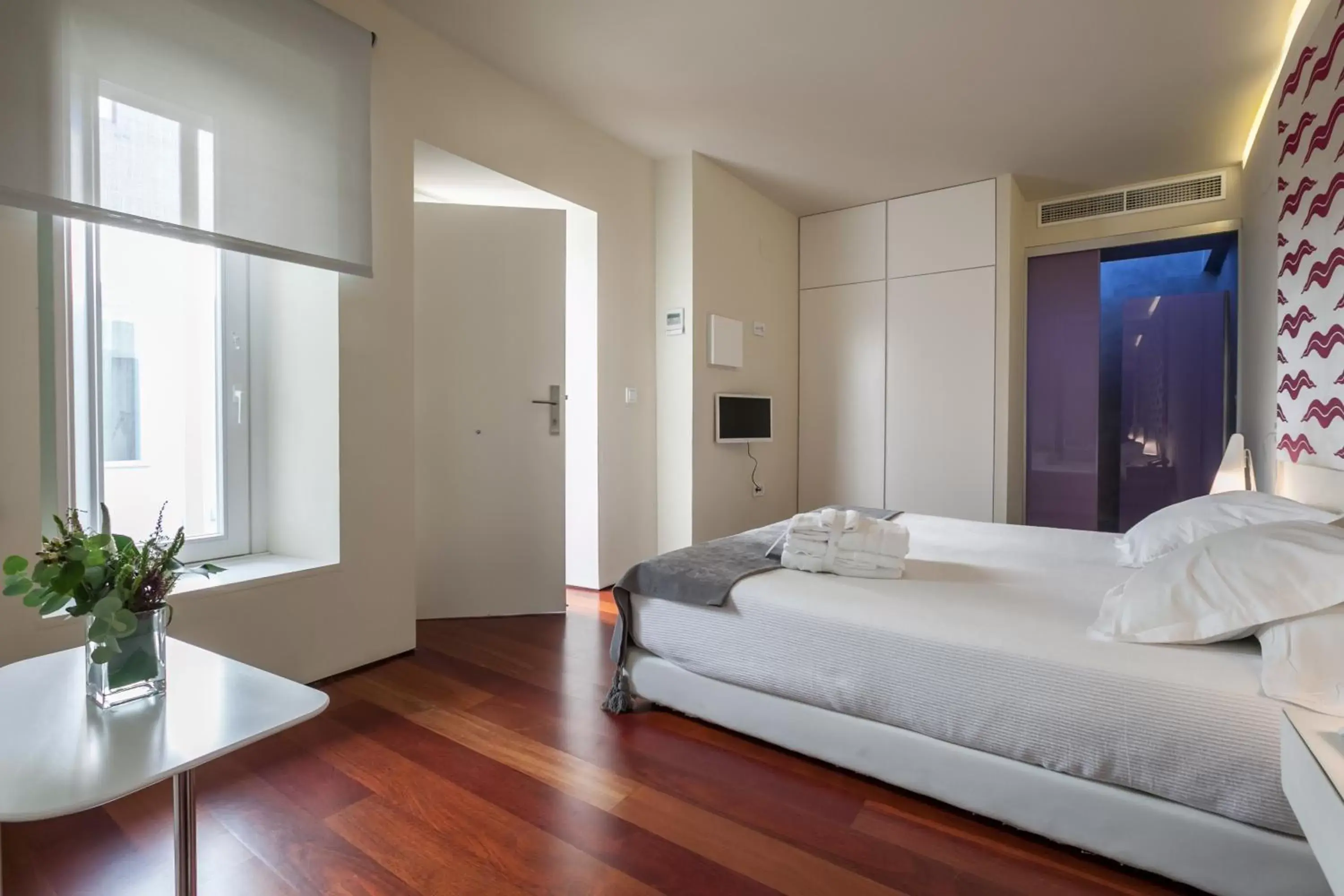 Twin Room - First Floor in Hotel Viento10 Twin Room - First Floor in Hotel Viento10