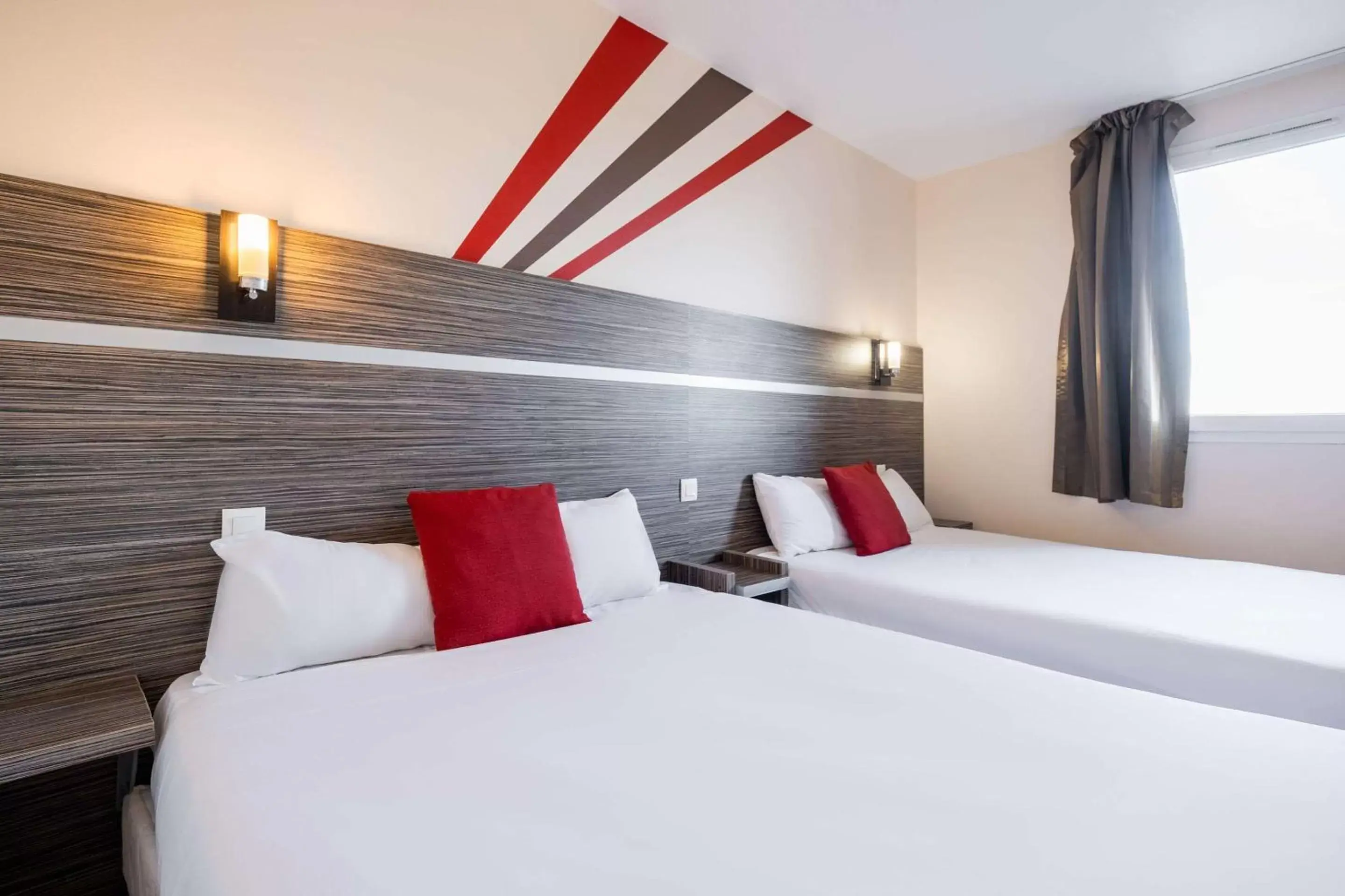 Standard Family Room in Comfort Hotel Dijon Sud - 21600 LONGVIC