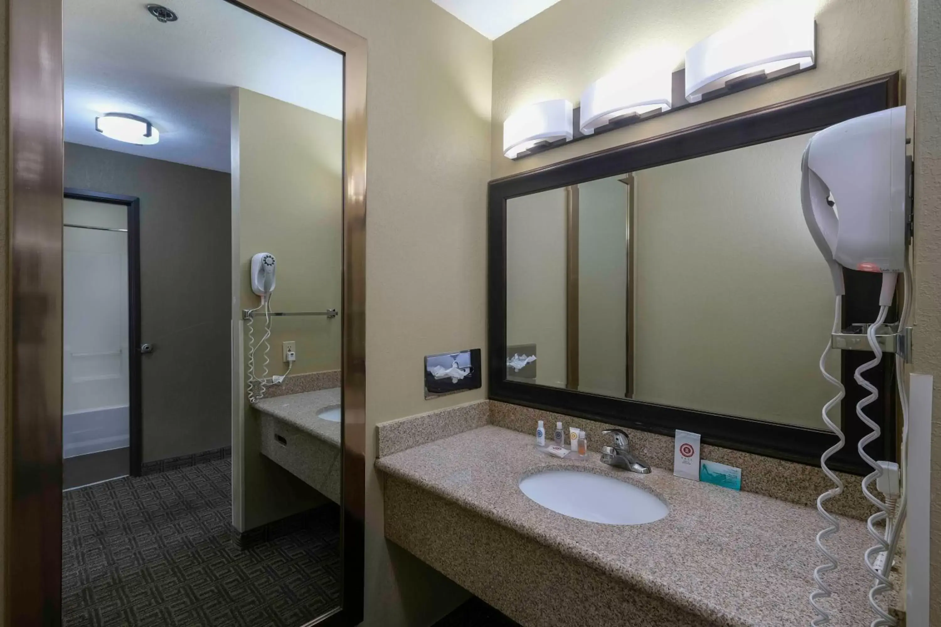 Bathroom in Comfort Inn Near Gila National Forest