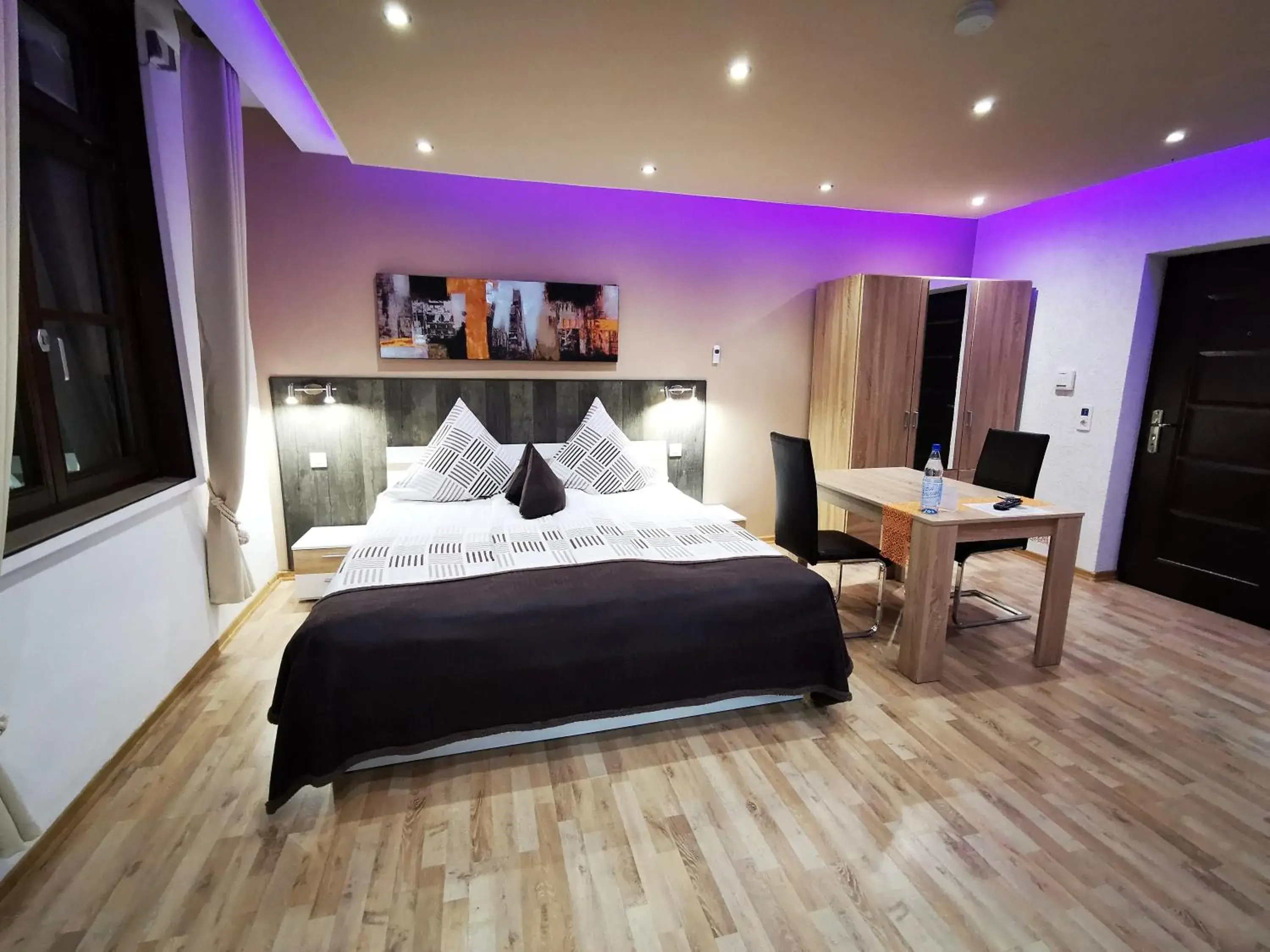 Photo of the whole room, Bed in Apartmenthaus Wertheim Photo of the whole room, Bed in Apartmenthaus Wertheim