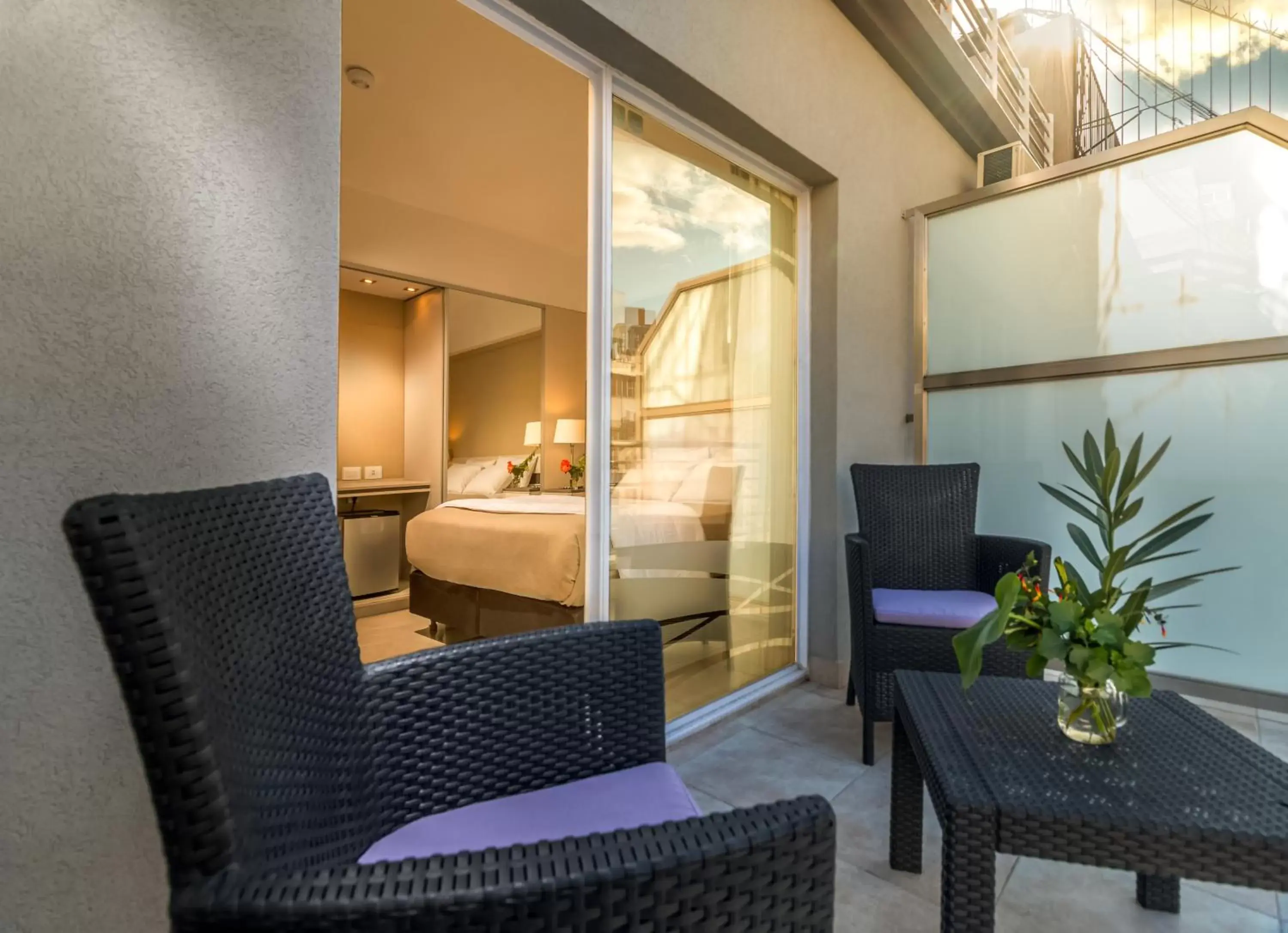 Balcony/Terrace, Seating Area in Up Recoleta Hotel