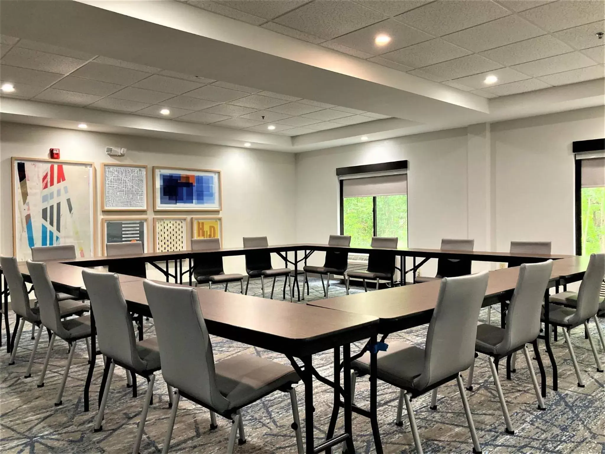 Meeting/conference room in Holiday Inn Express Apex - Raleigh, an IHG Hotel