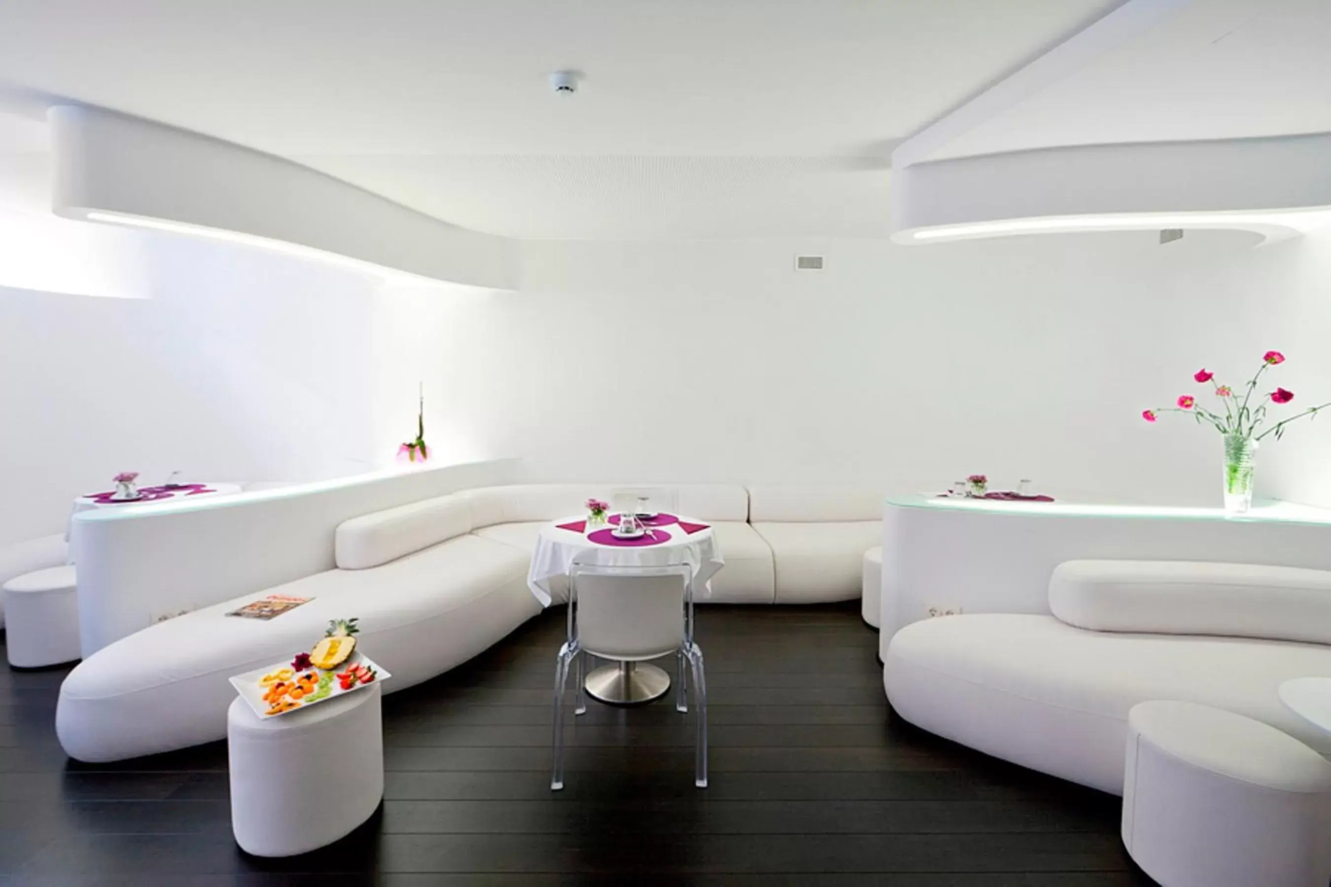 Lounge or bar in Absoluto Design Hotel