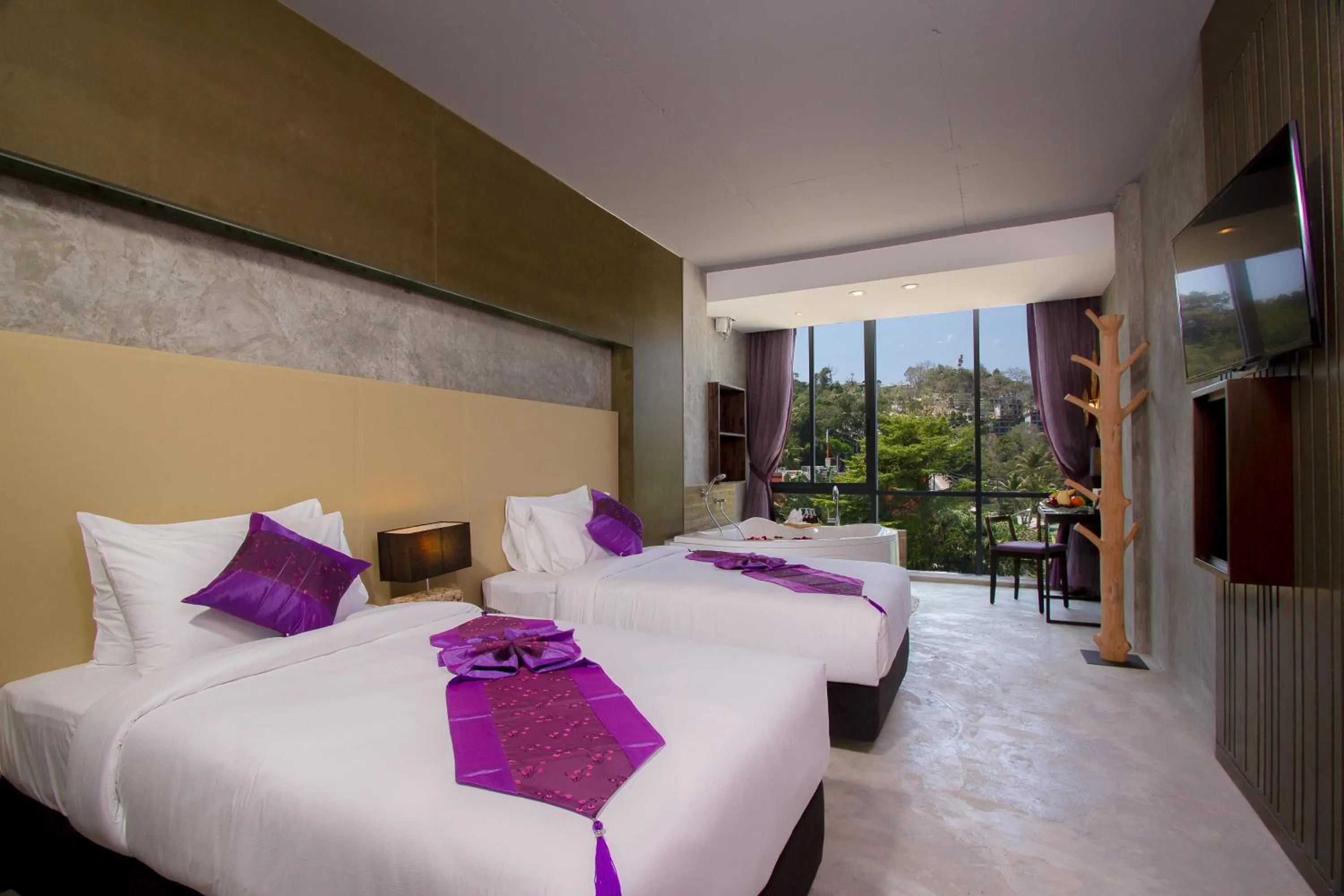 Bed in Patong Signature Boutique Hotel