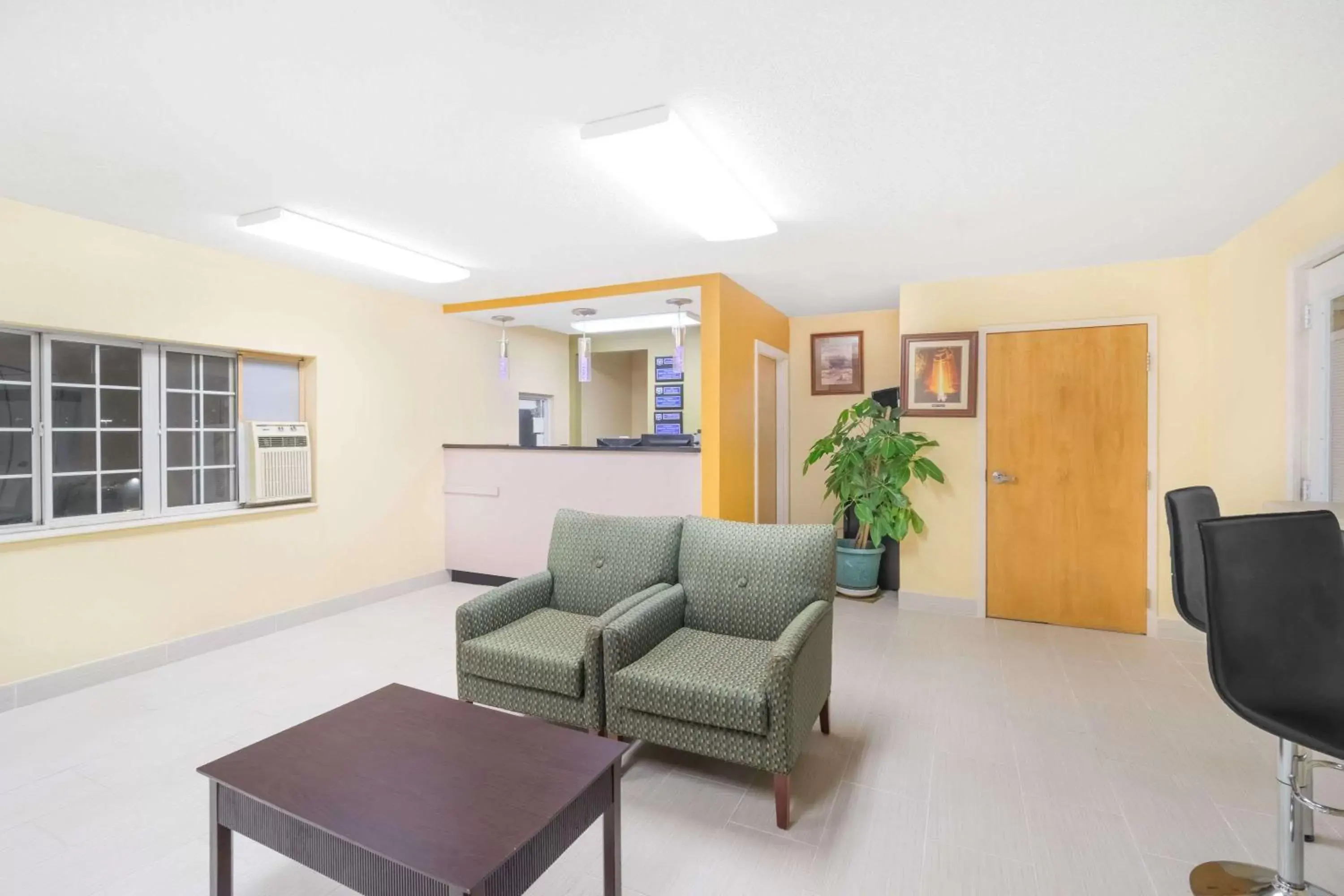 Lobby or reception in Knights Inn Chattanooga Lobby or reception in Knights Inn Chattanooga