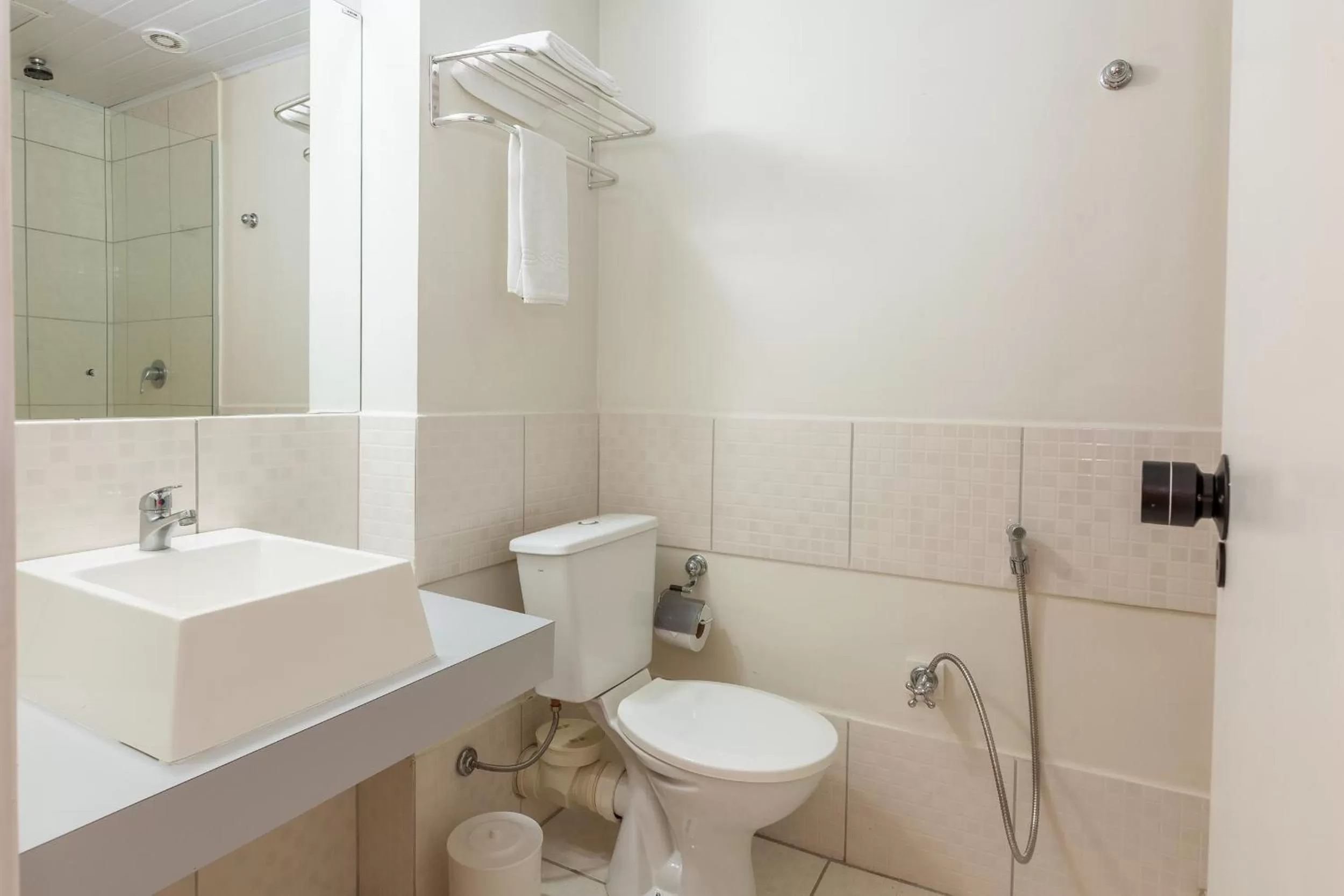 Bathroom in Tri Hotel Smart Caxias