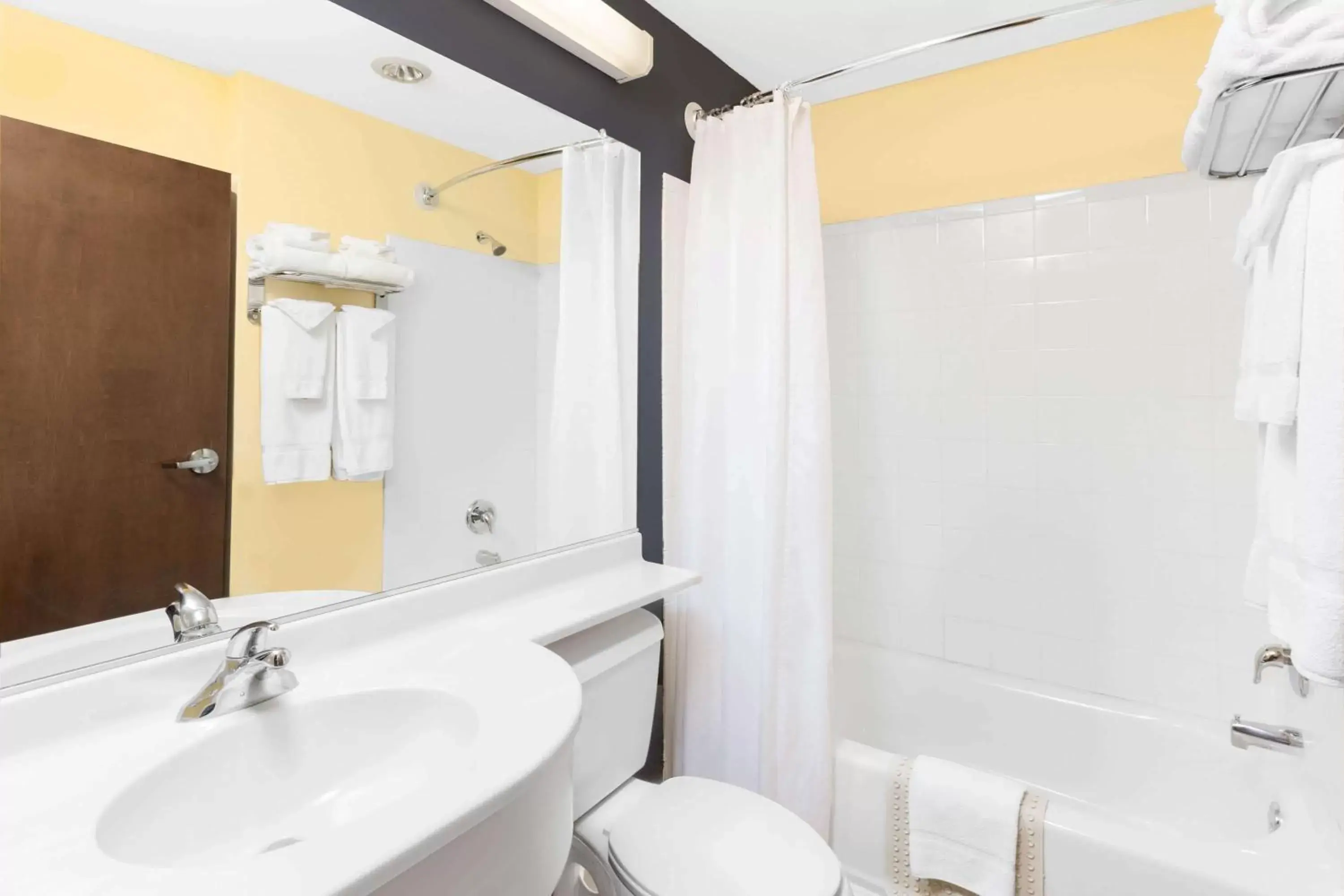 Bathroom in Microtel Inn & Suites - Kearney