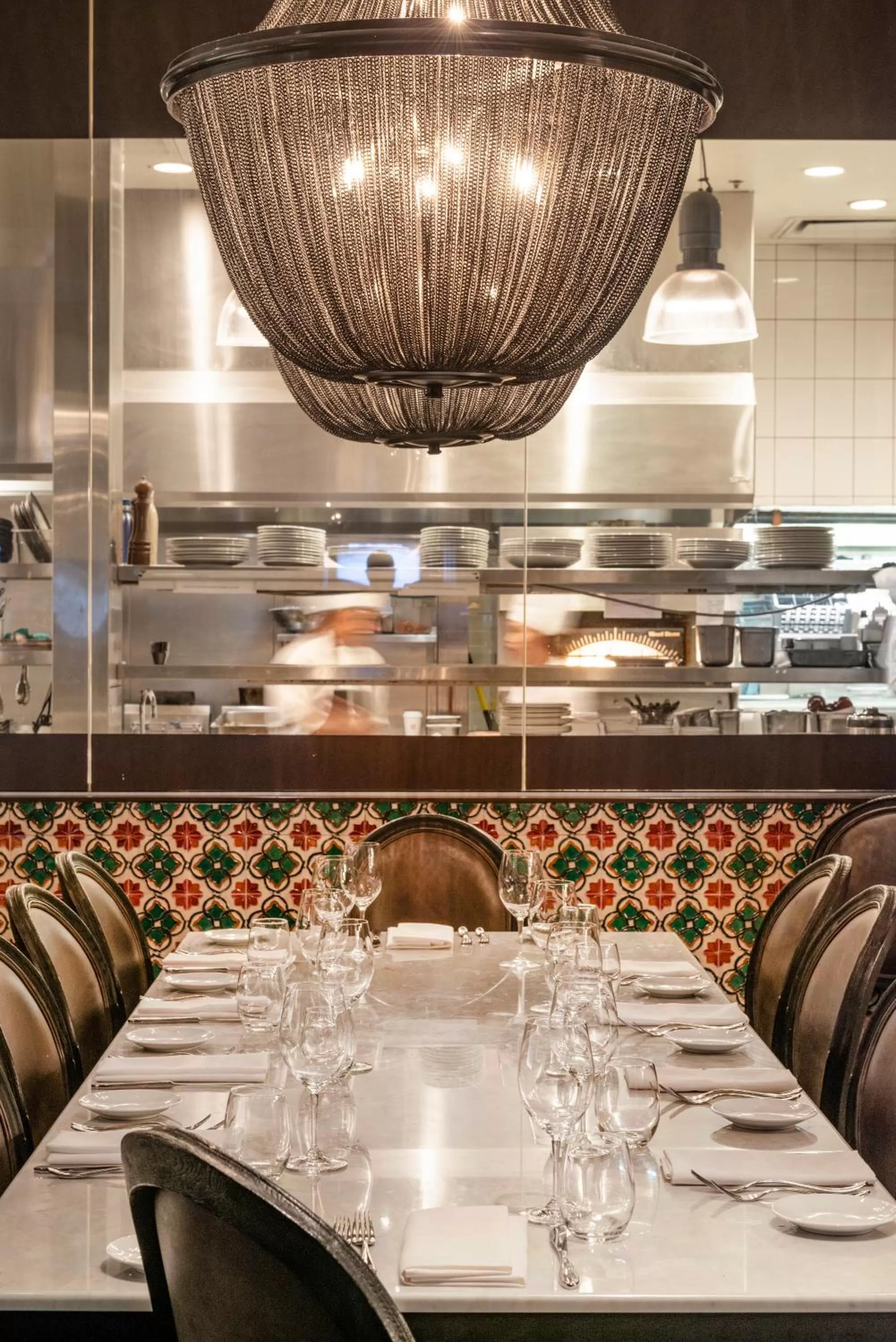 Restaurant/places to eat in Century Plaza Hotel