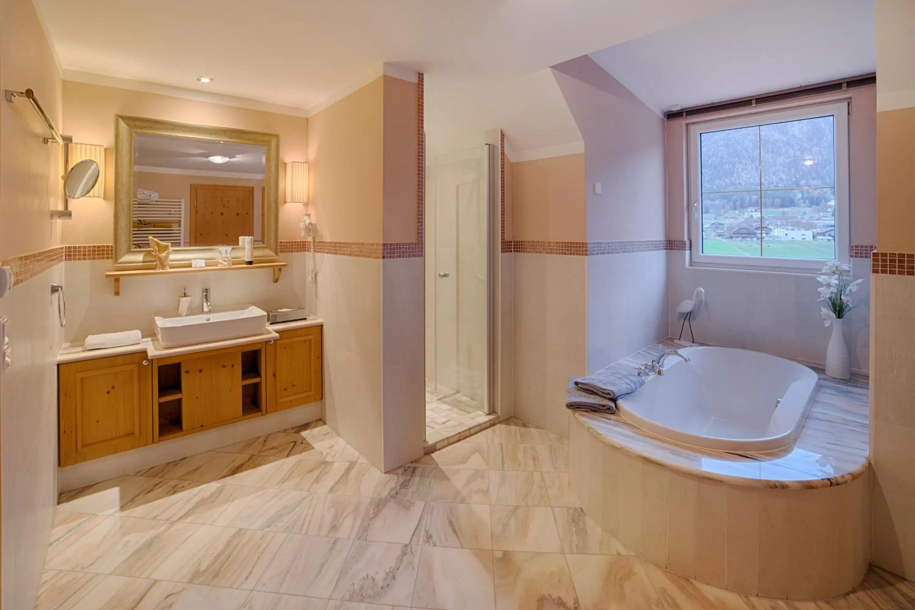 Decorative detail, Bathroom in Majestic Hotel & Spa Resort