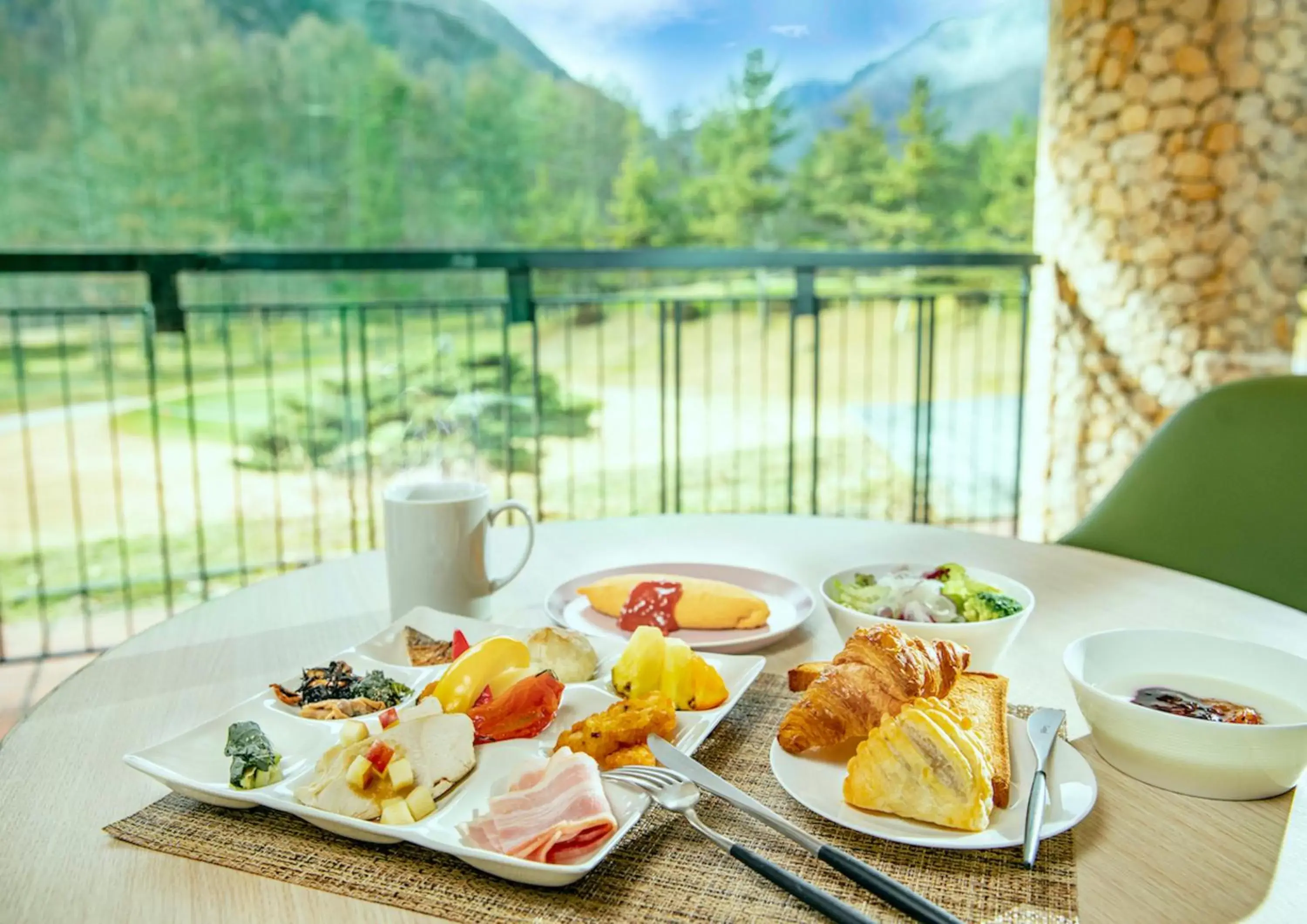 Breakfast in Holiday Inn Resort Shinano-Omachi Kuroyon, an IHG Hotel