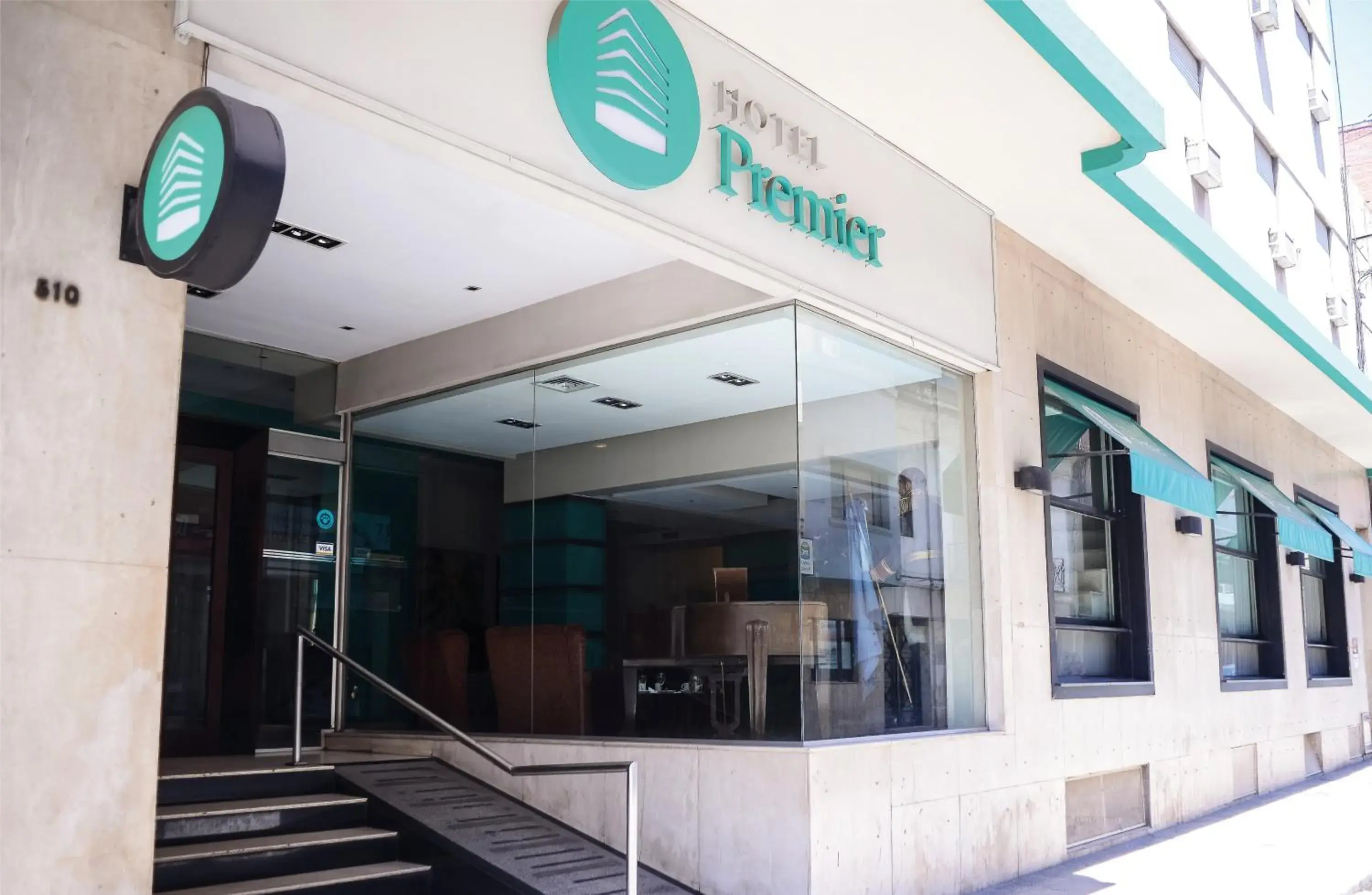 Facade/entrance in Hotel Premier