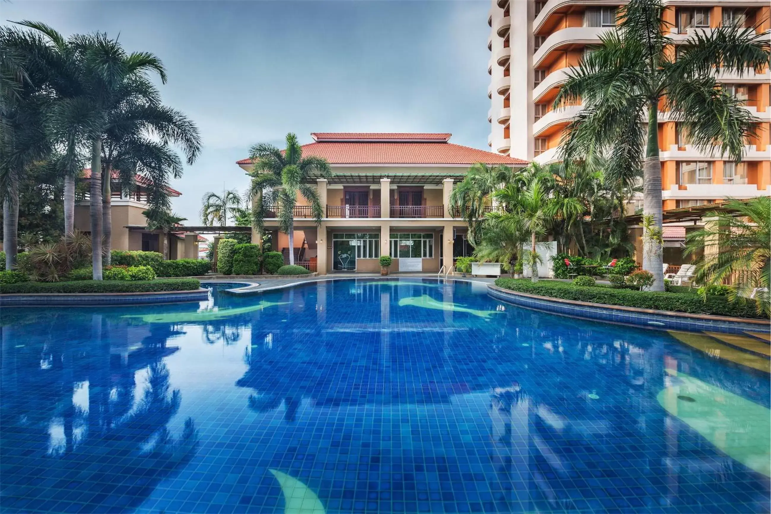 Swimming Pool in Eastern Grand Palace