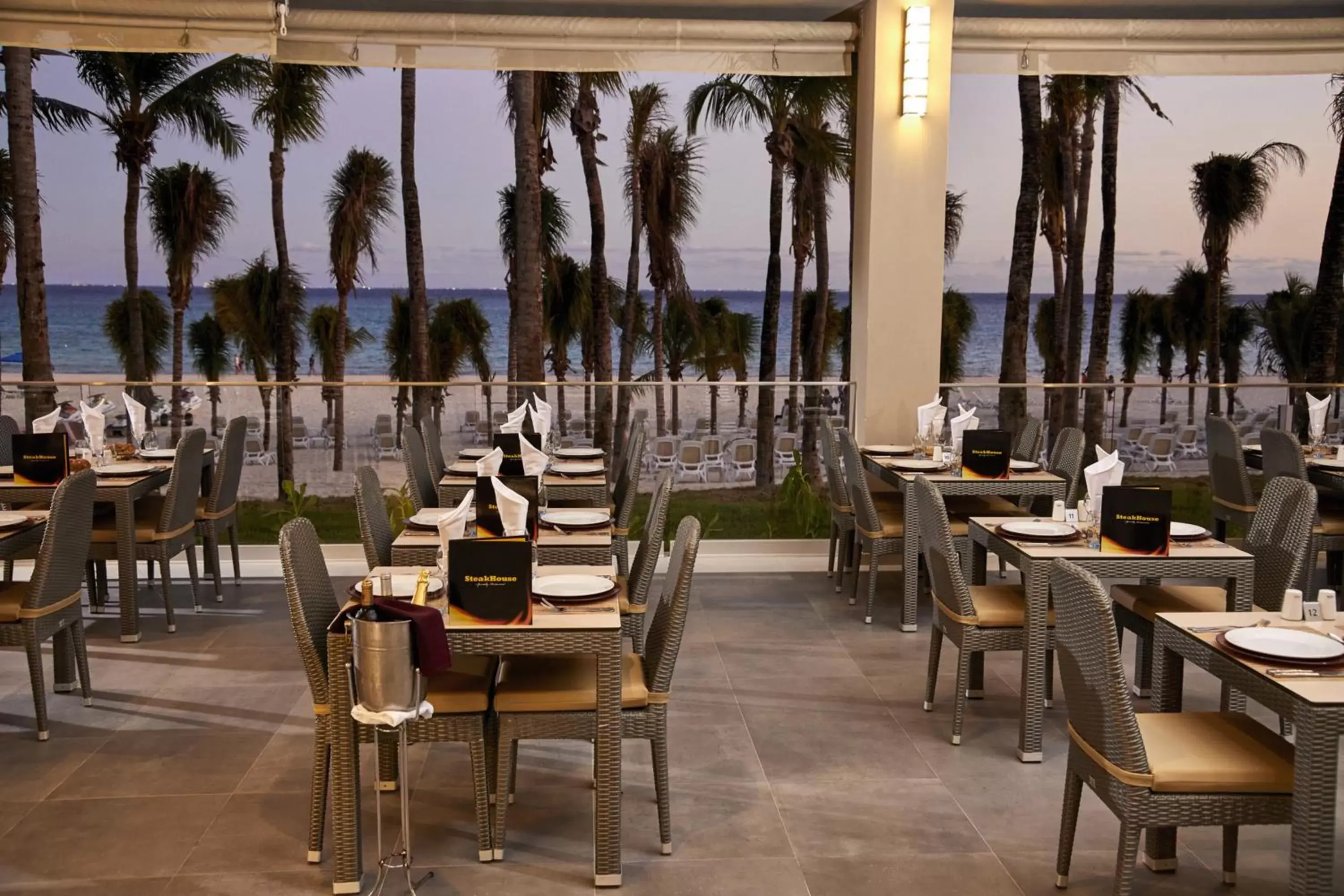 Restaurant/places to eat in Riu Palace Riviera Maya - All Inclusive Restaurant/places to eat in Riu Palace Riviera Maya - All Inclusive