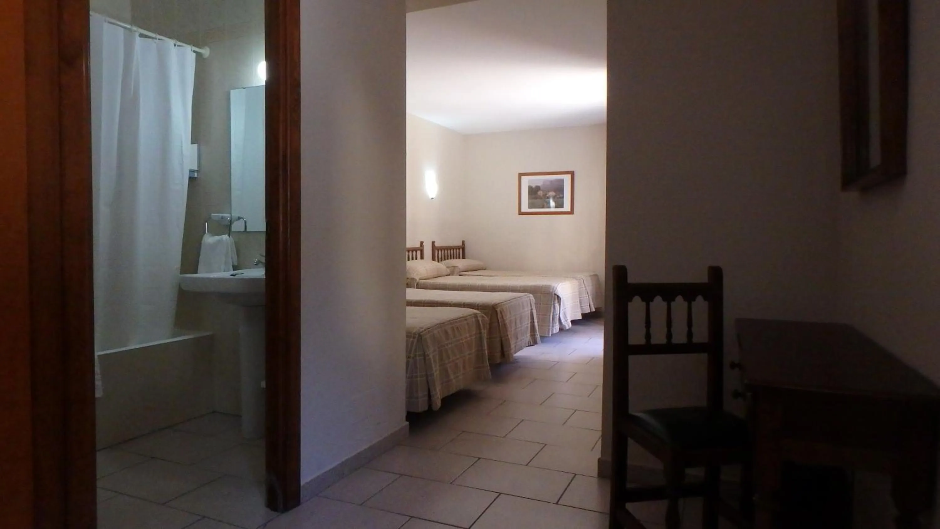 Photo of the whole room, Bed in Xalet Besolí