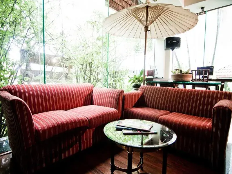 Seating area in Laithong Hotel
