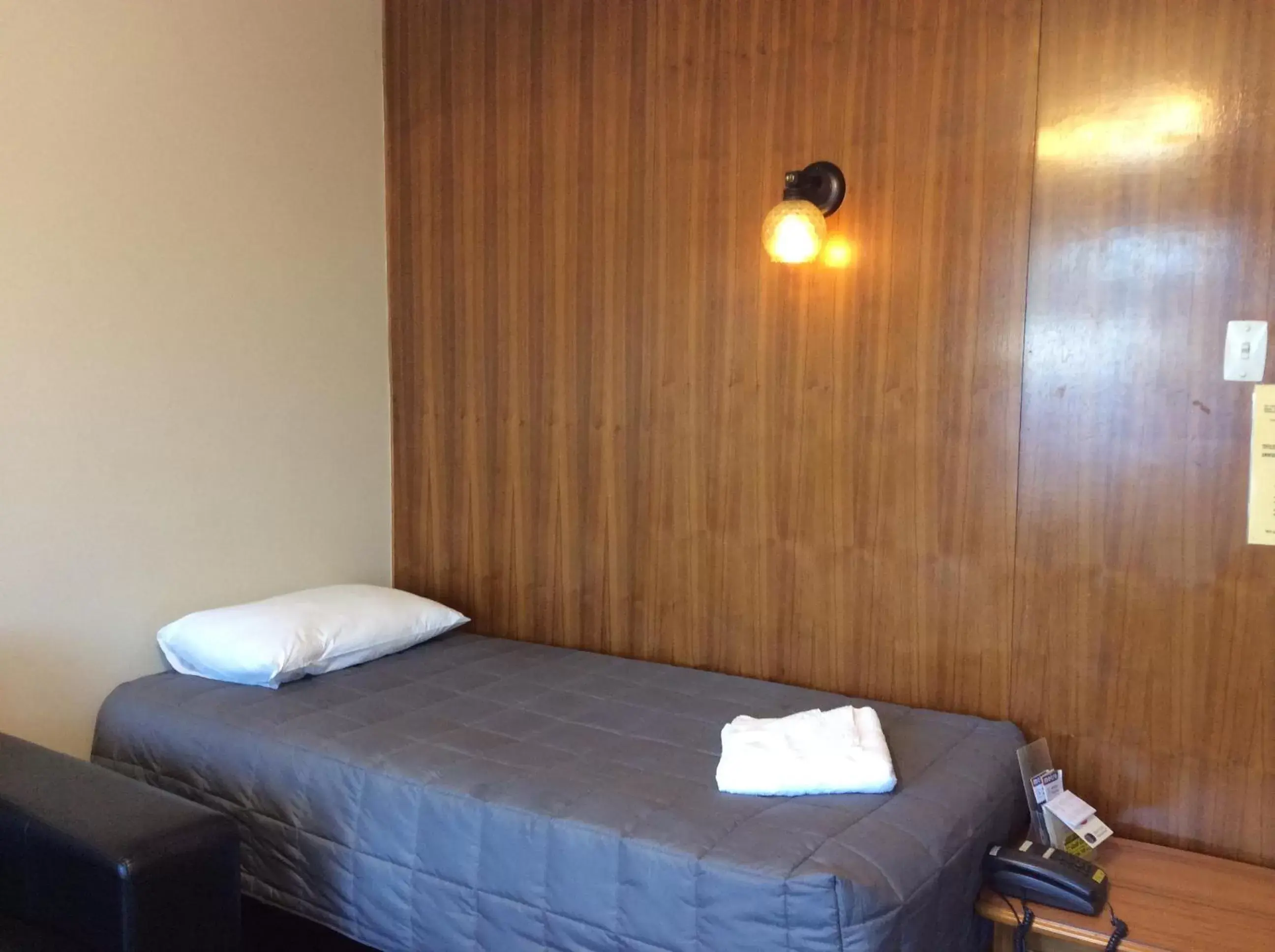 Bed in Belle Bonne Motel