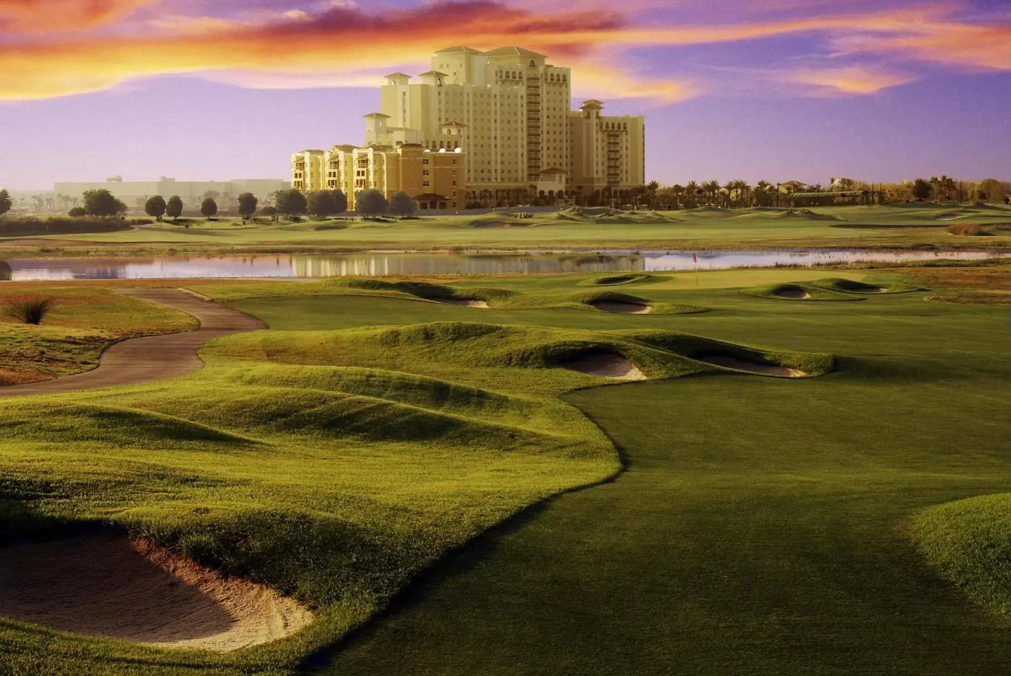 Golfcourse, Property Building in Omni Orlando Resort at Championsgate