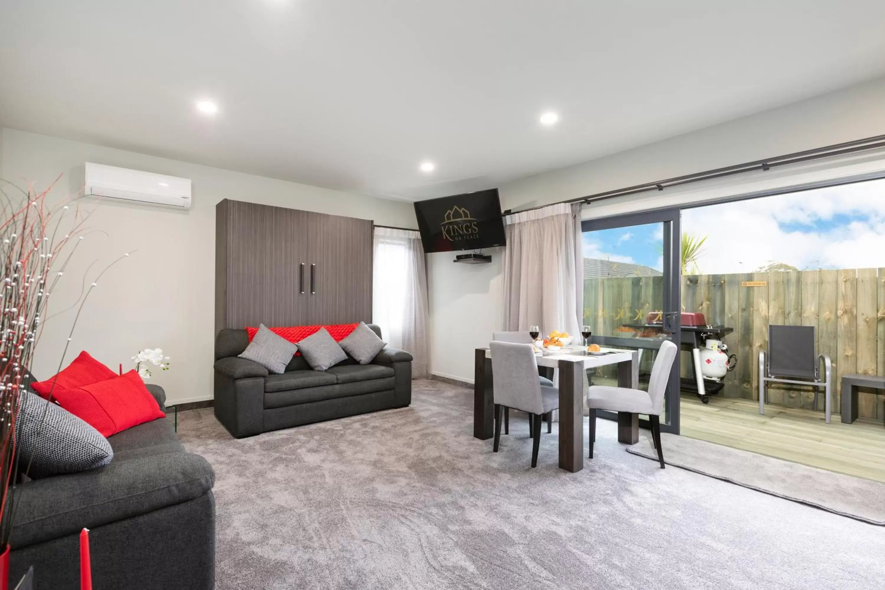 Living room in Kings On Peace Living room in Kings On Peace