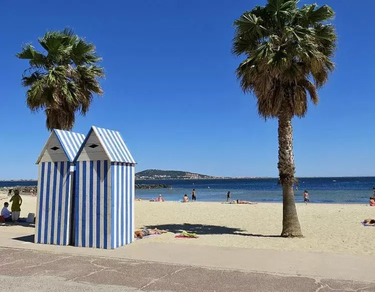 Beach in Hotel-Restaurant Du Port