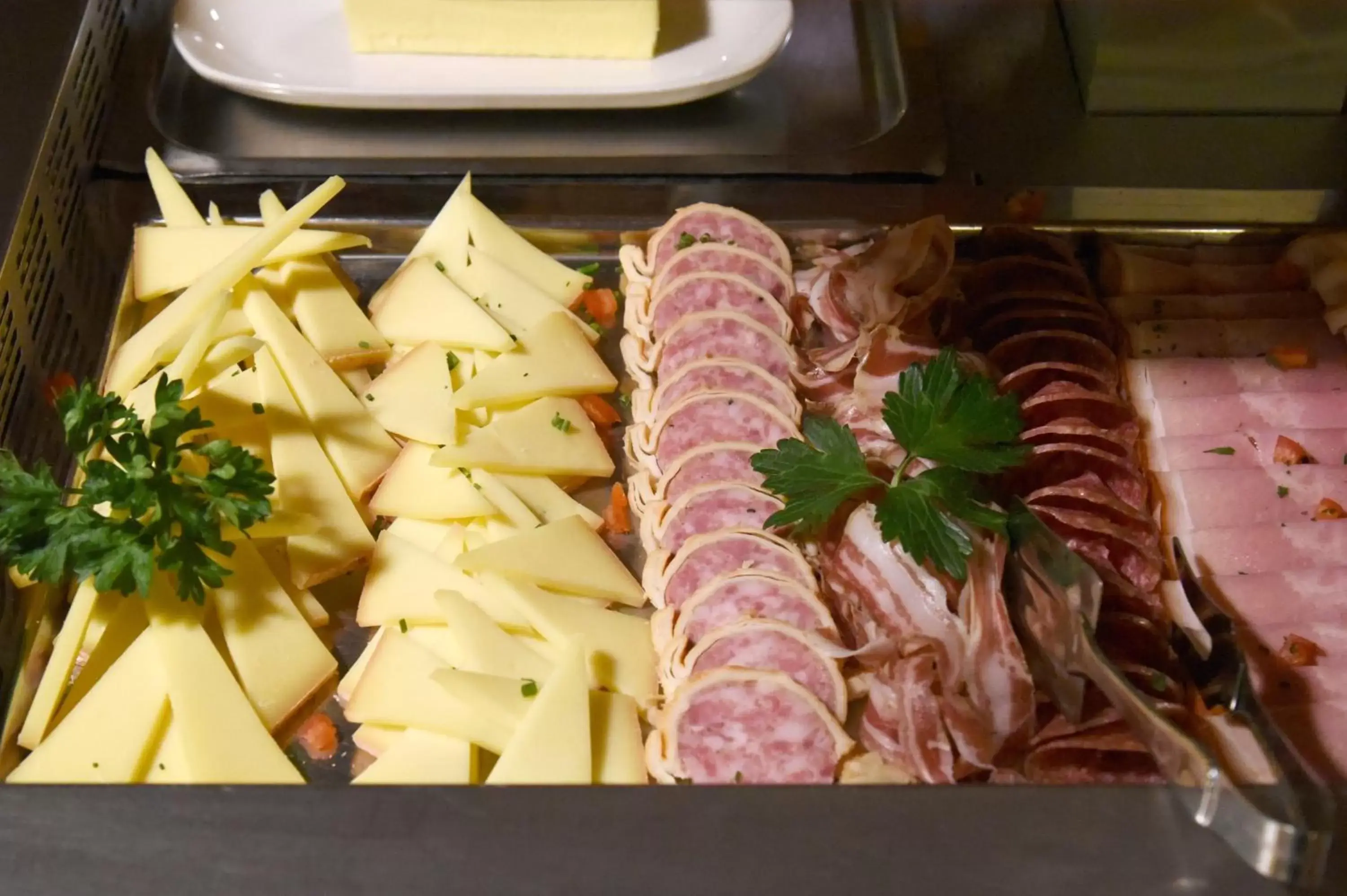 Buffet breakfast in Hôtel de l'Aigle