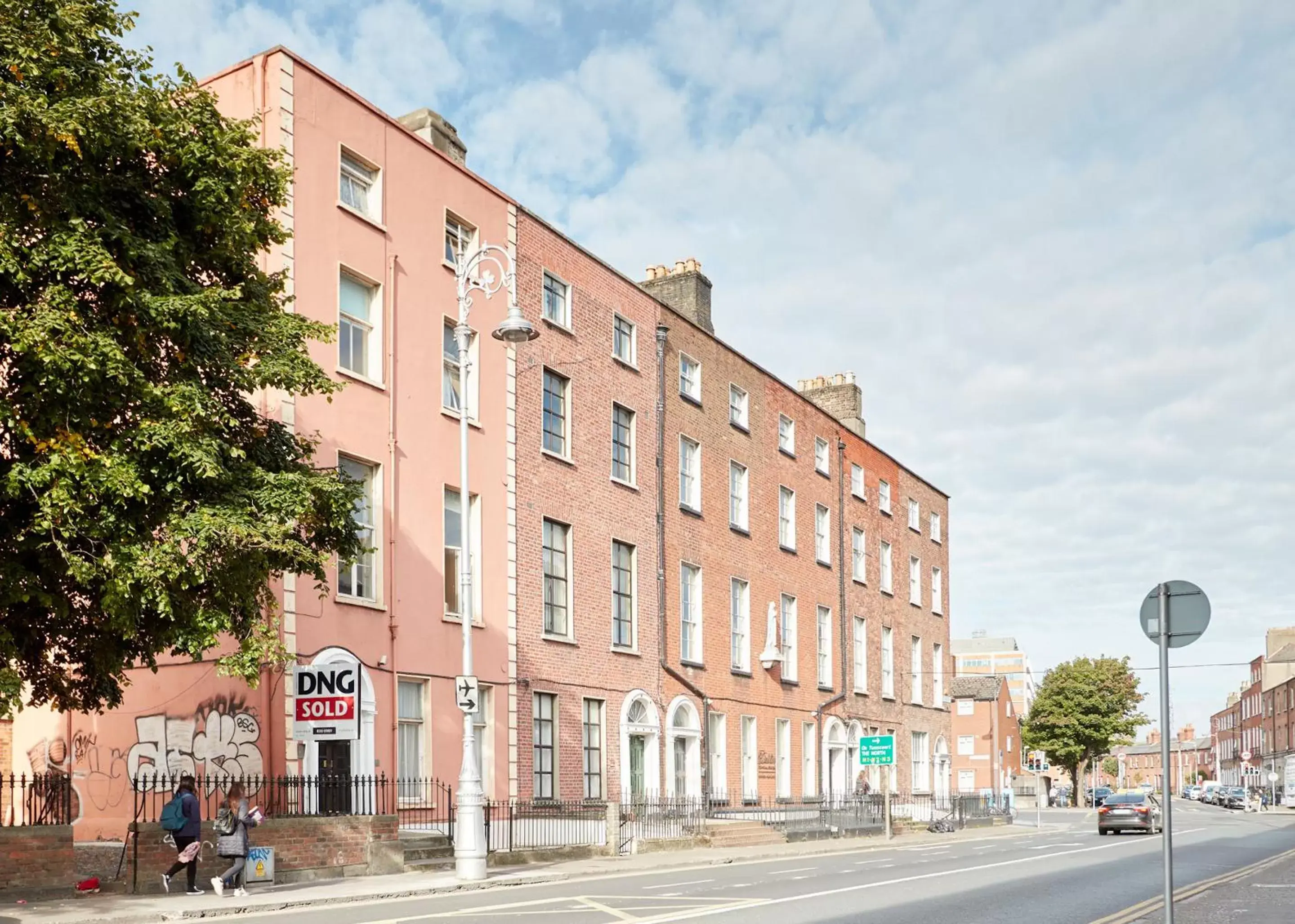 Property Building in Sonder Mountjoy Square