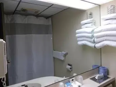 Standard Double Room with Two Double Bed in Bonnie Castle Resort & Marina Standard Double Room with Two Double Bed in Bonnie Castle Resort & Marina