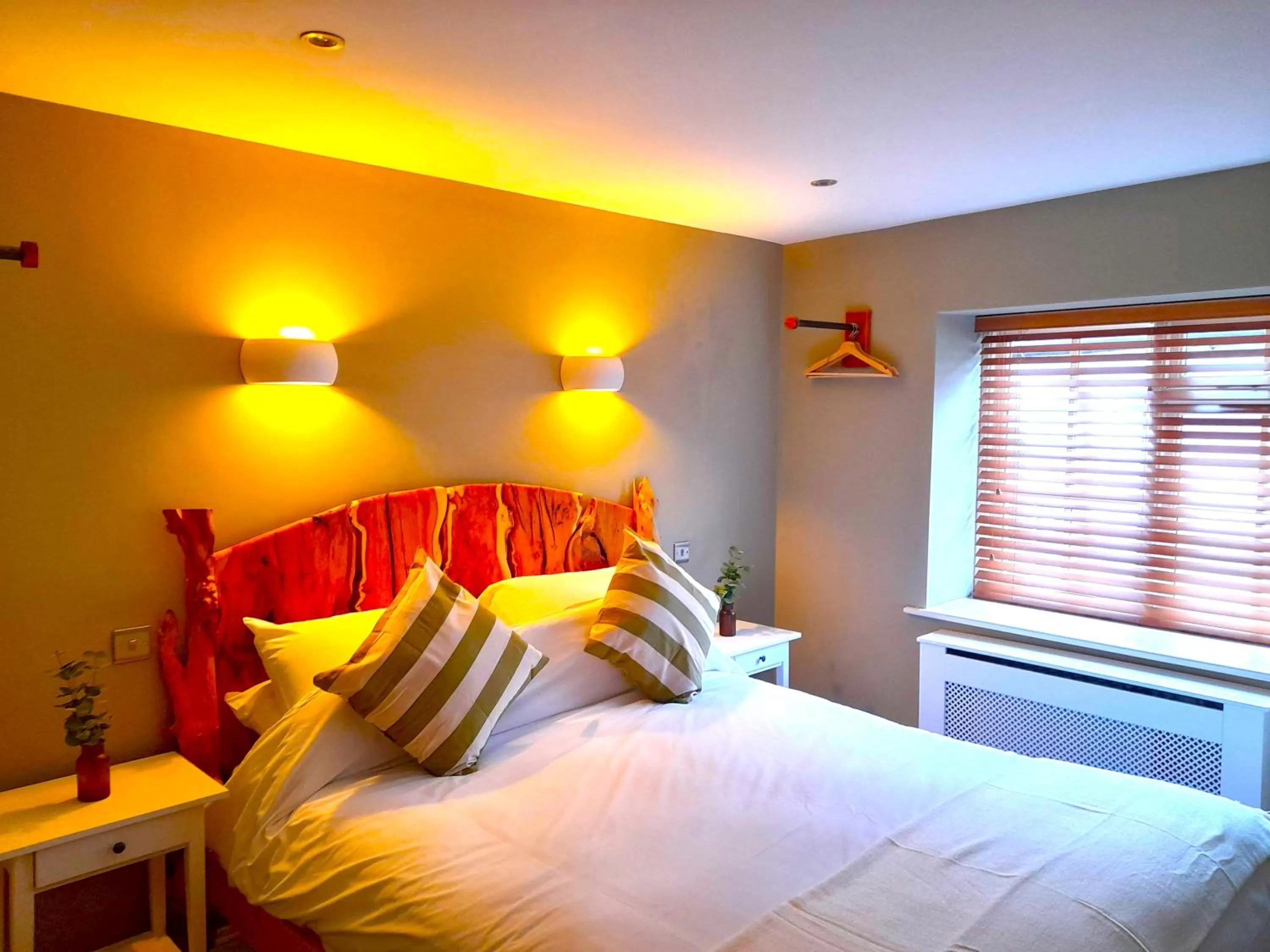 Bed in The Olive Well