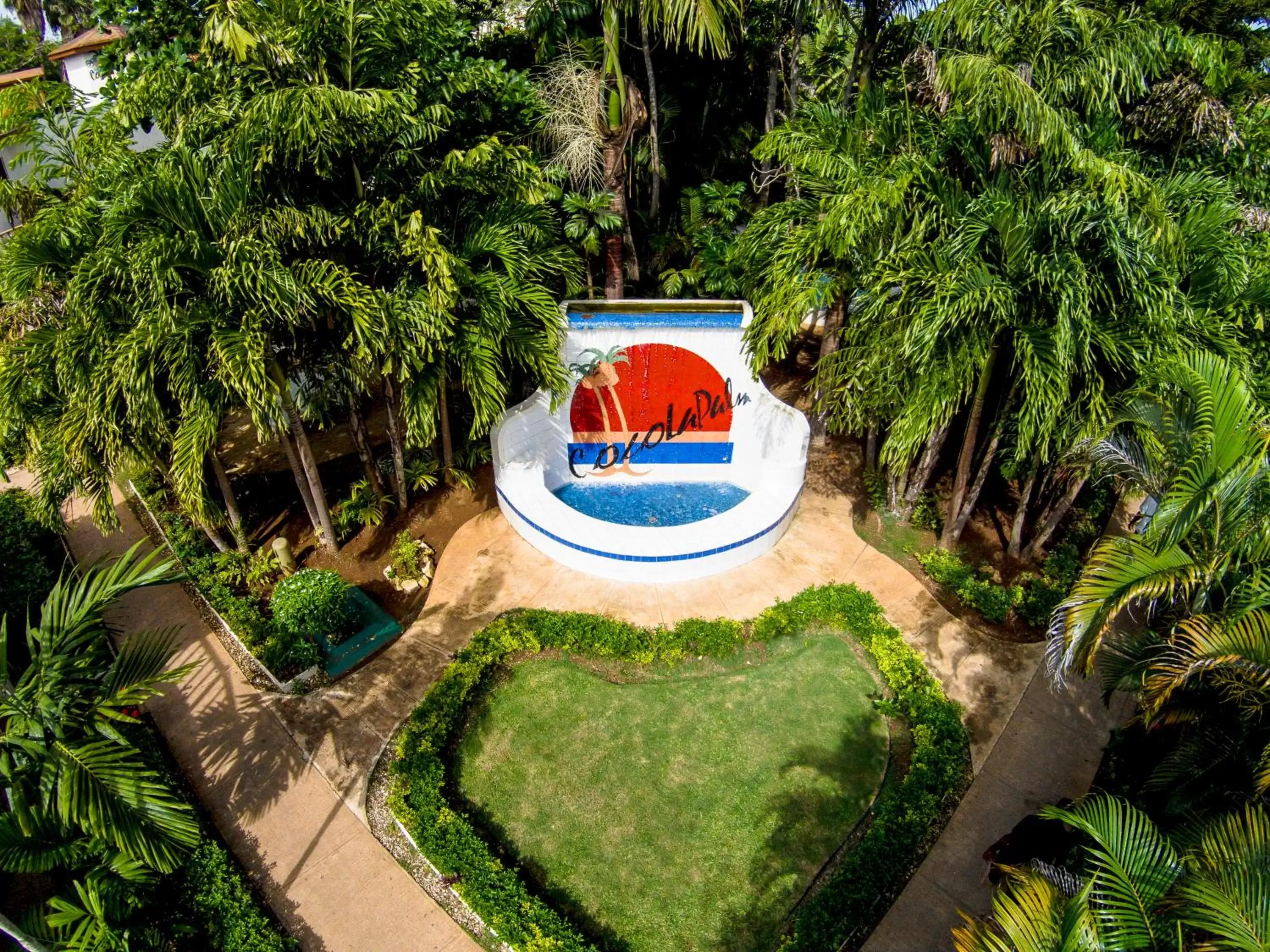 Bird's eye view, Pool View in Coco La Palm