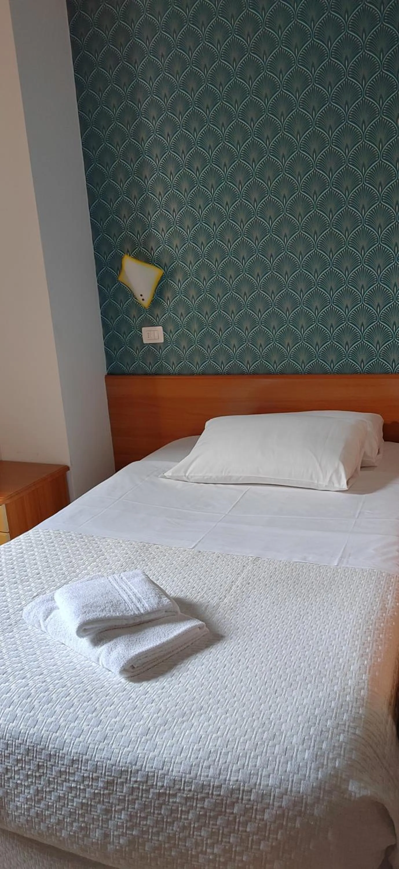 Bedroom, Bed in Hotel Nuovo Rondò