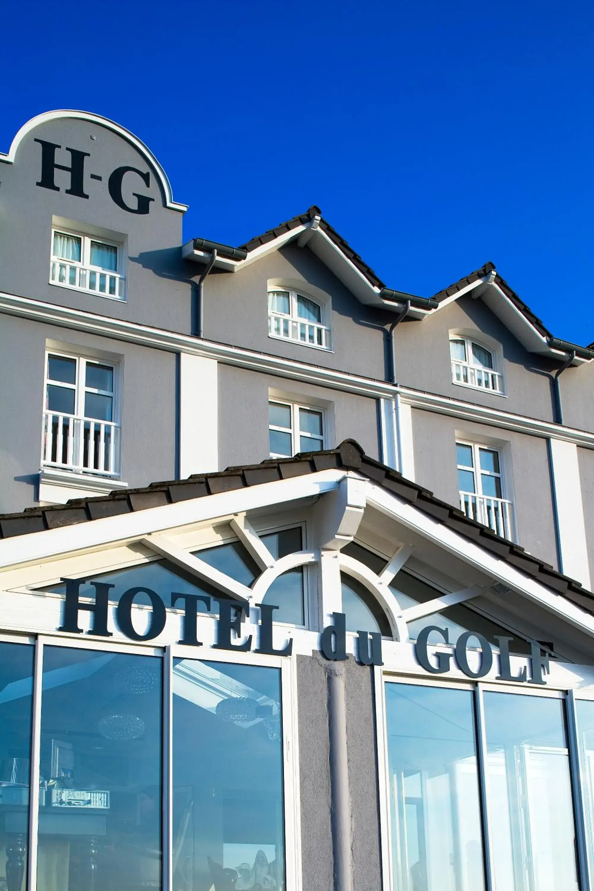 Facade/entrance, Property Building in Hotel Du Golf