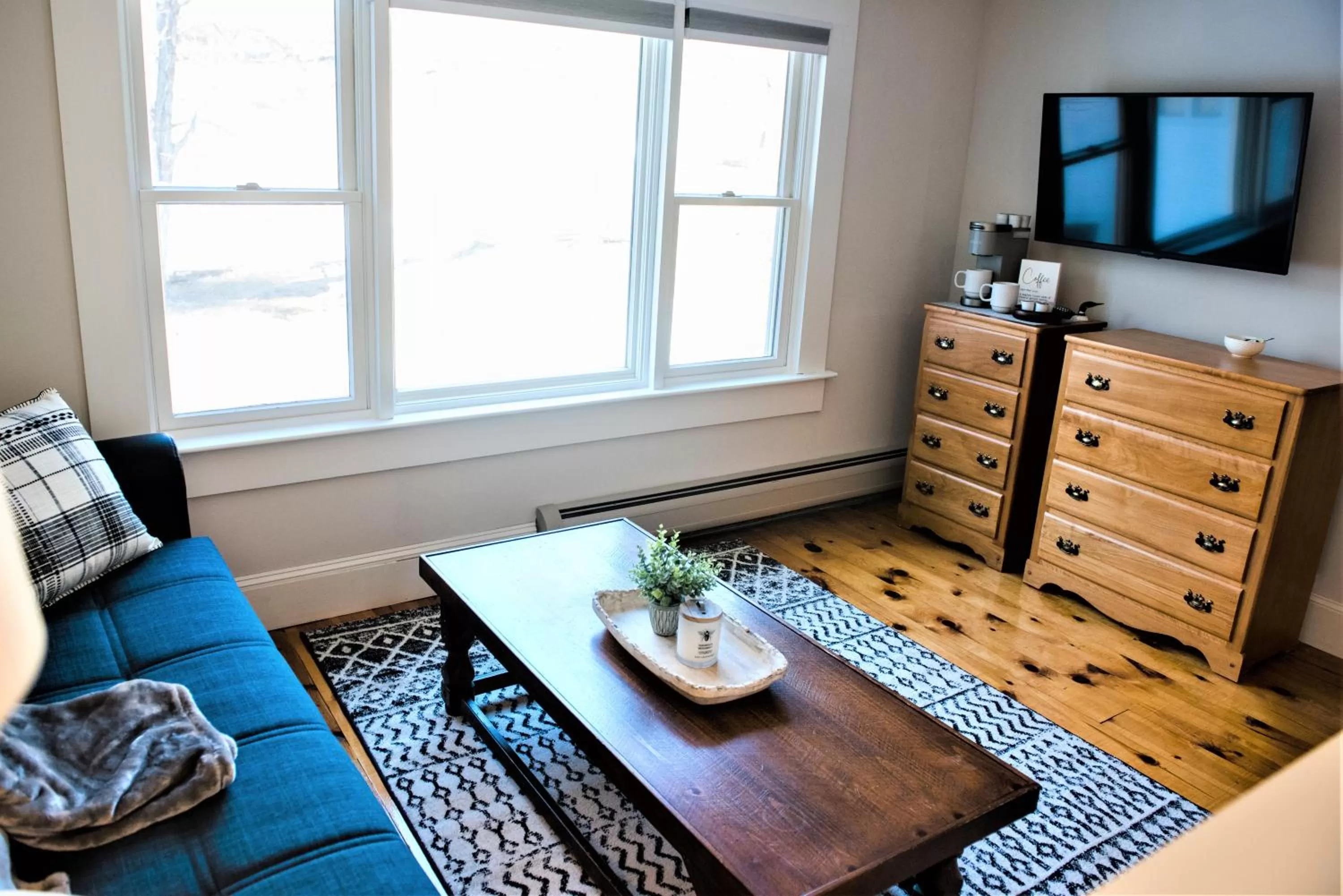 TV and multimedia in Inn on Golden Pond