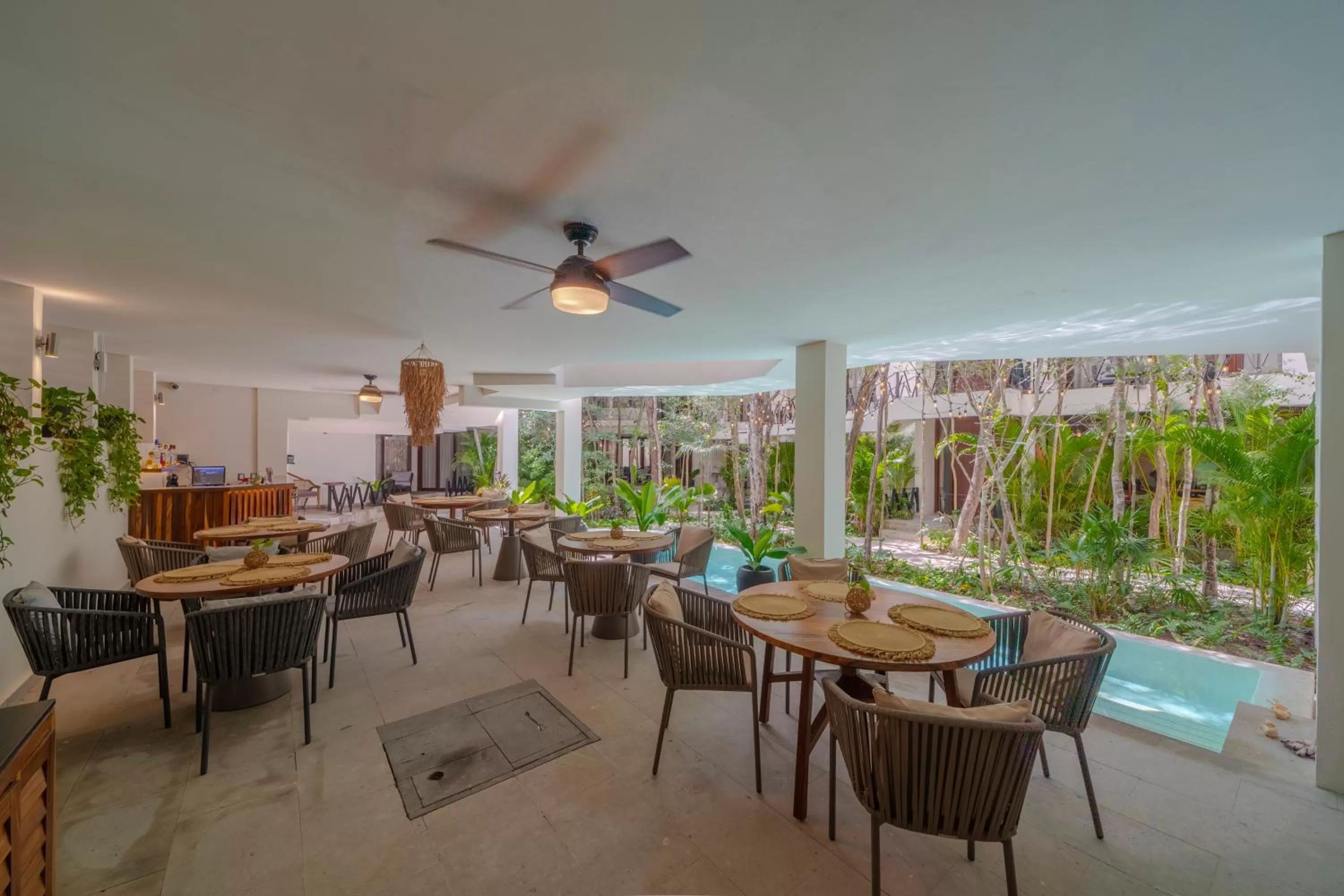 Restaurant/Places to Eat in KASA Hotel Kuyen - Adults Only