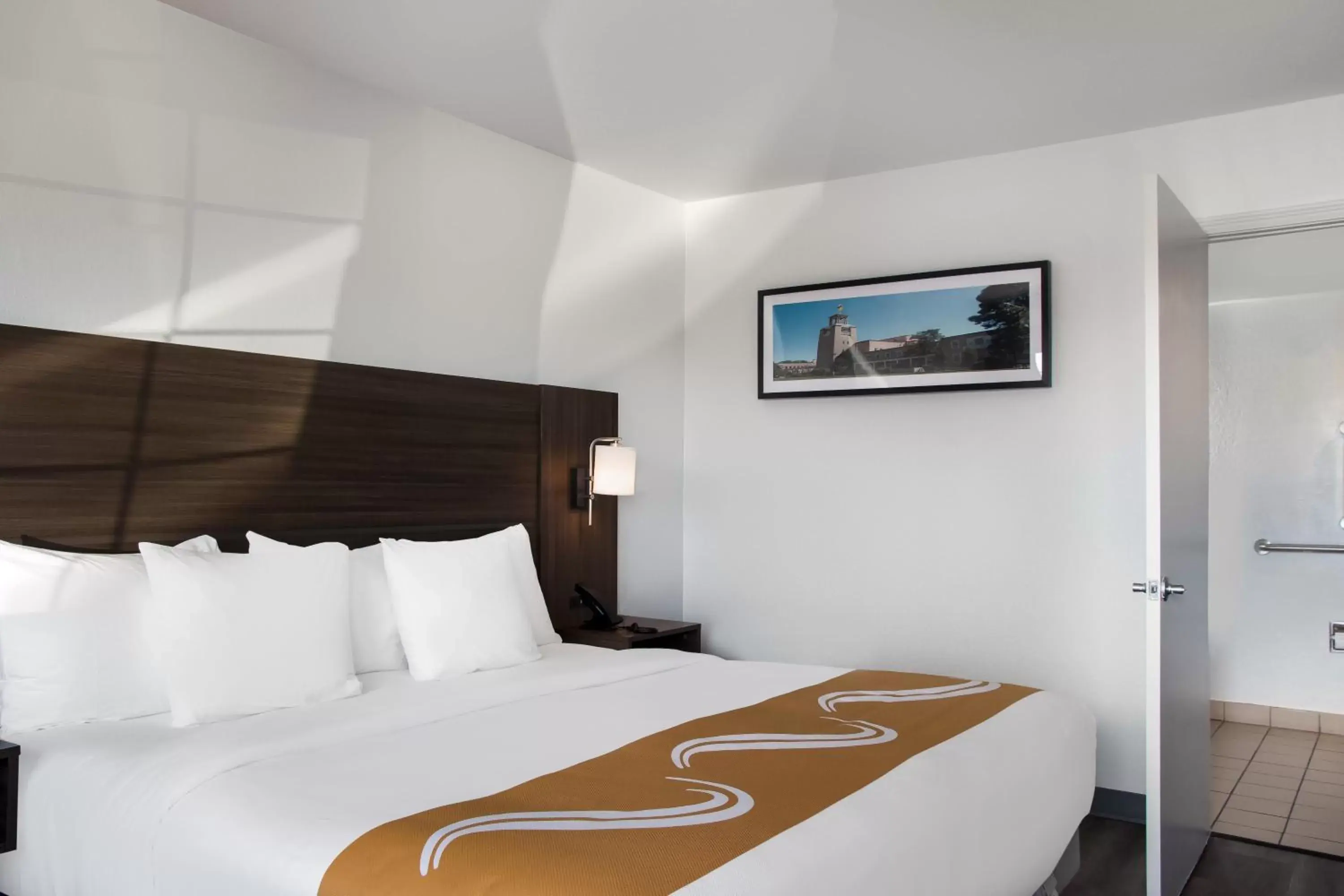 Bed in Quality Inn Santa Fe New Mexico