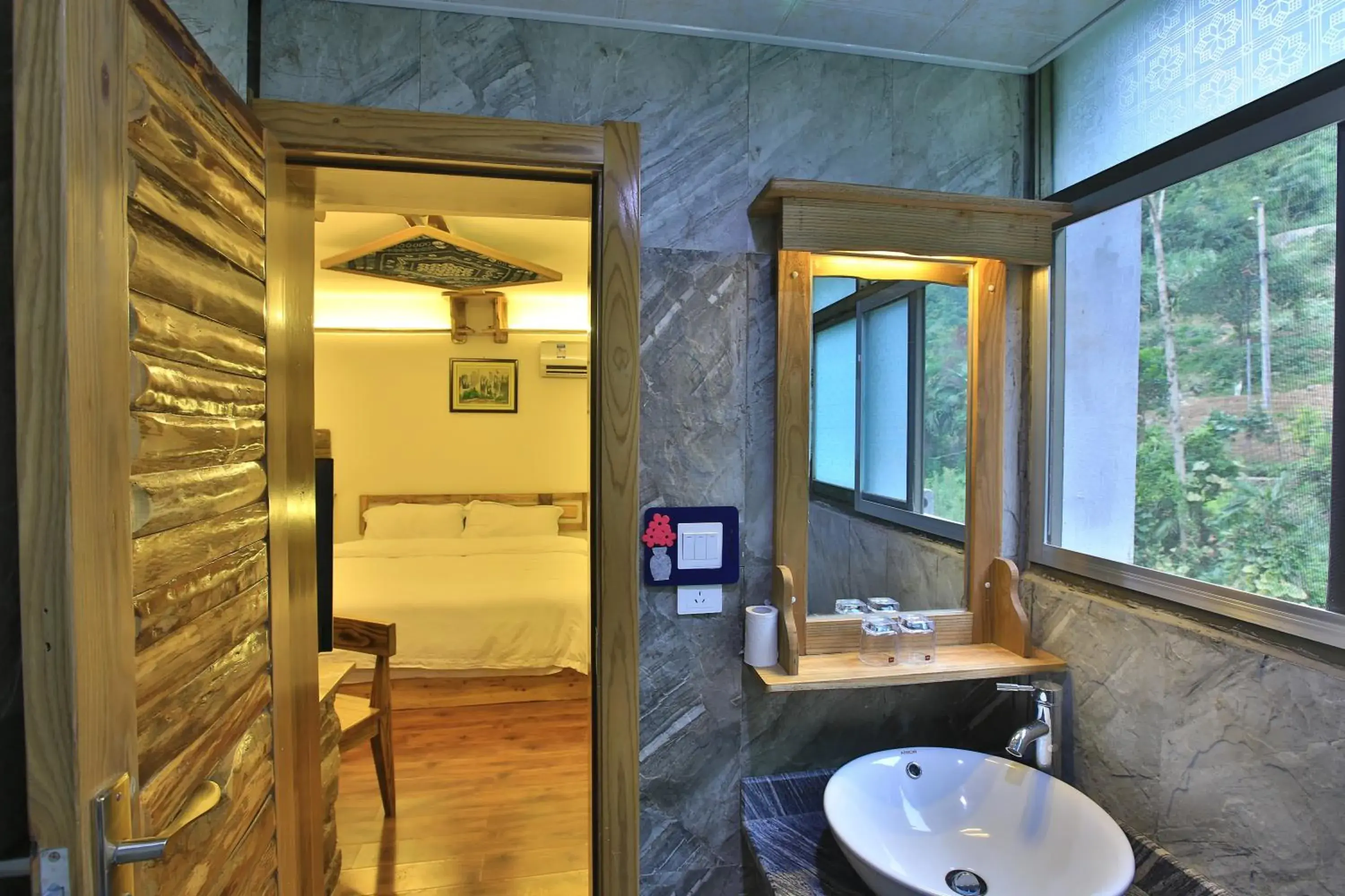 Bathroom in Zhangjiajie Destination Youth Hostel