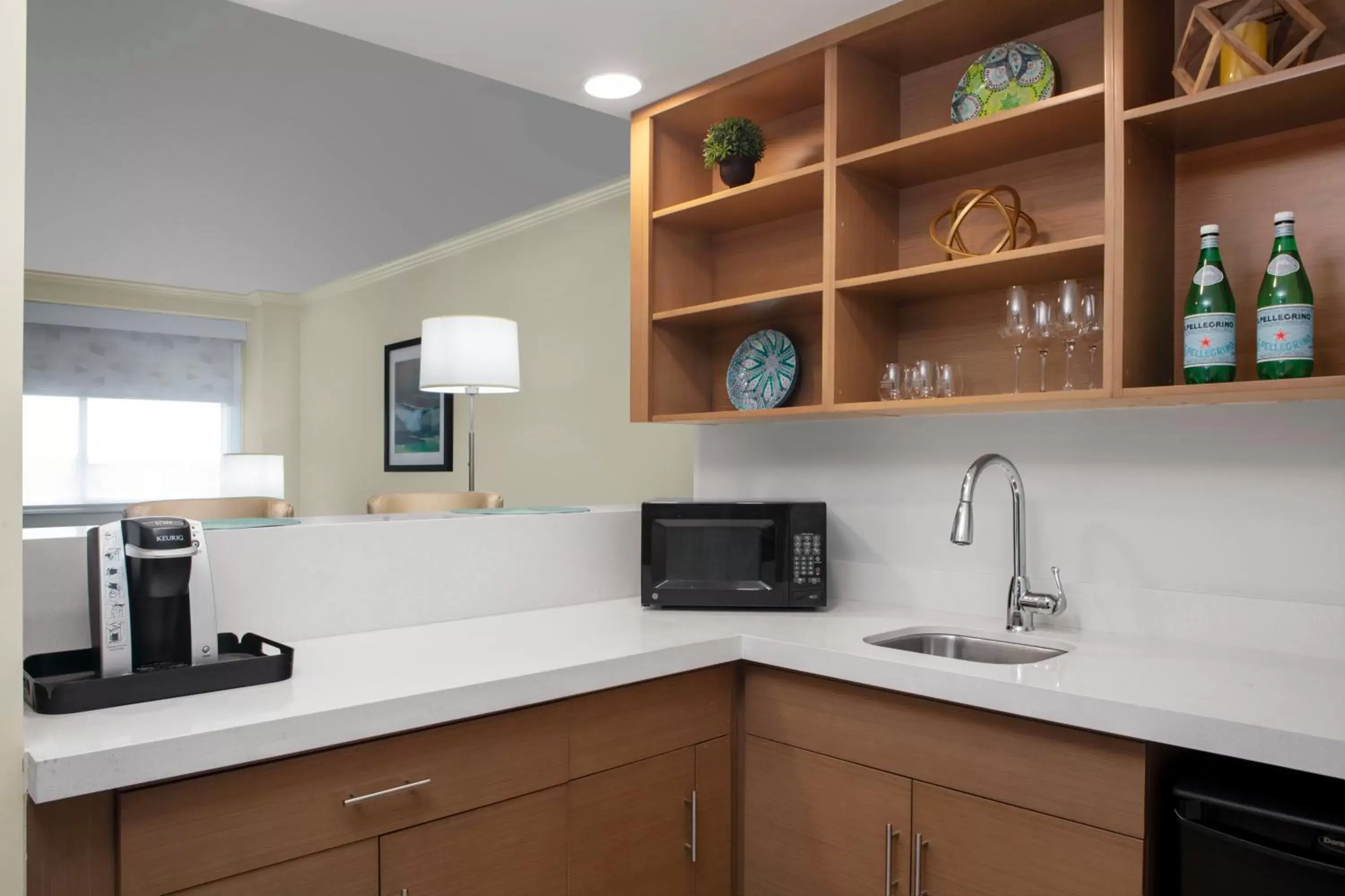 Photo of the whole room, Kitchen/Kitchenette in Holiday Inn Binghamton-Downtown Hawley Street, an IHG Hotel